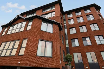 1coombe hill external