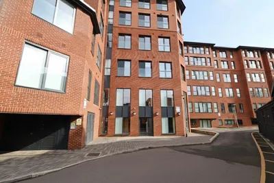 2coombe hill external