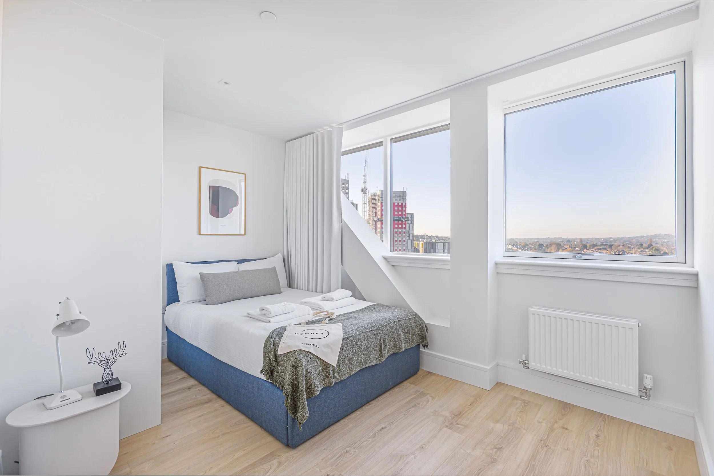 Bedroom in a three-bedroom apartment at Vonder Wembley