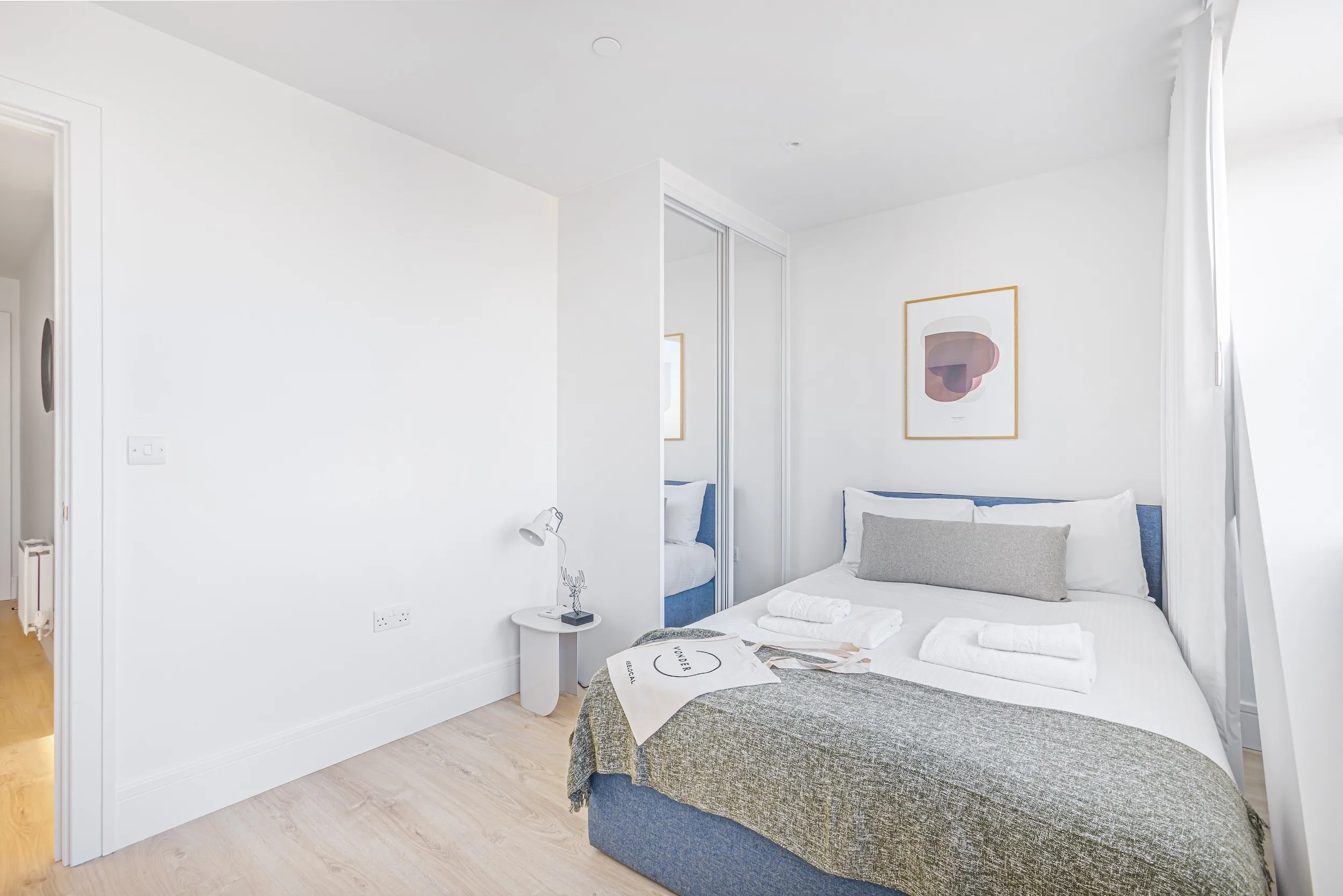 Bedroom in a three-bedroom apartment at Vonder Wembley