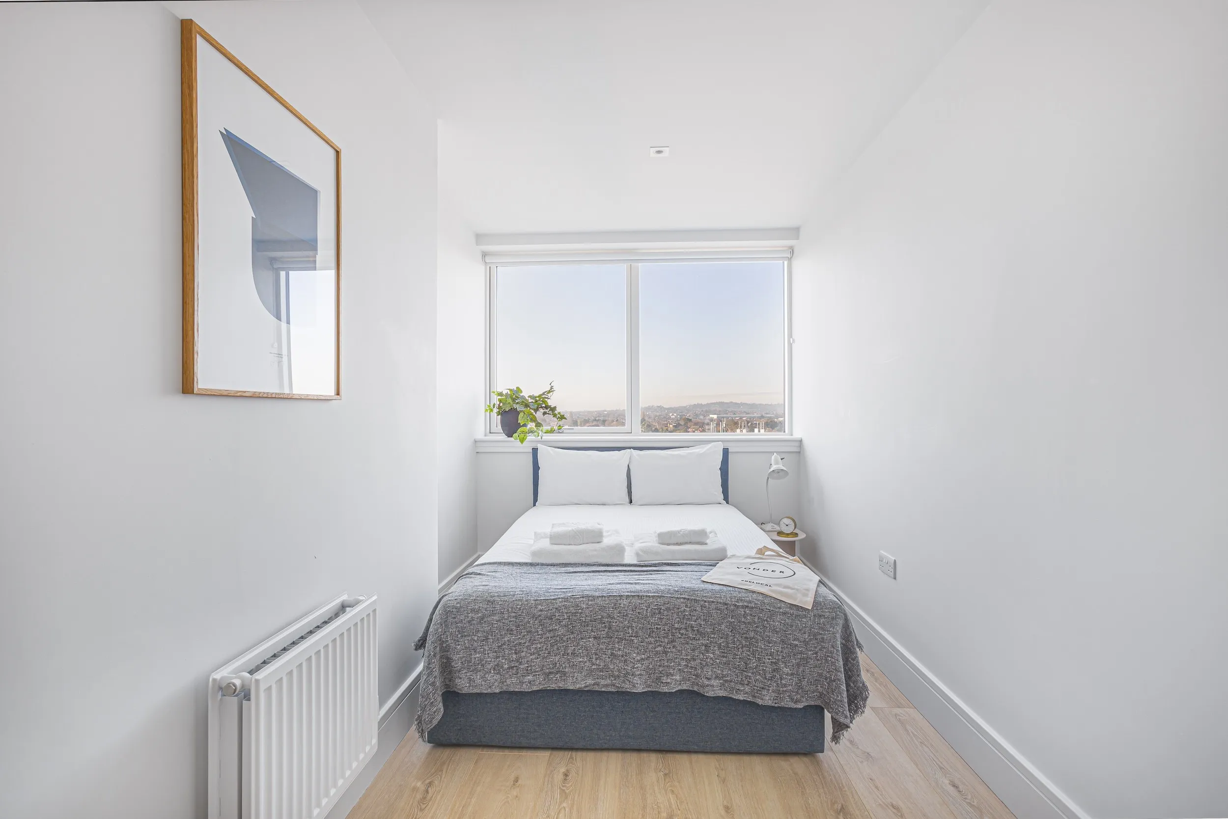 Bedroom in a three-bedroom apartment at Vonder Wembley