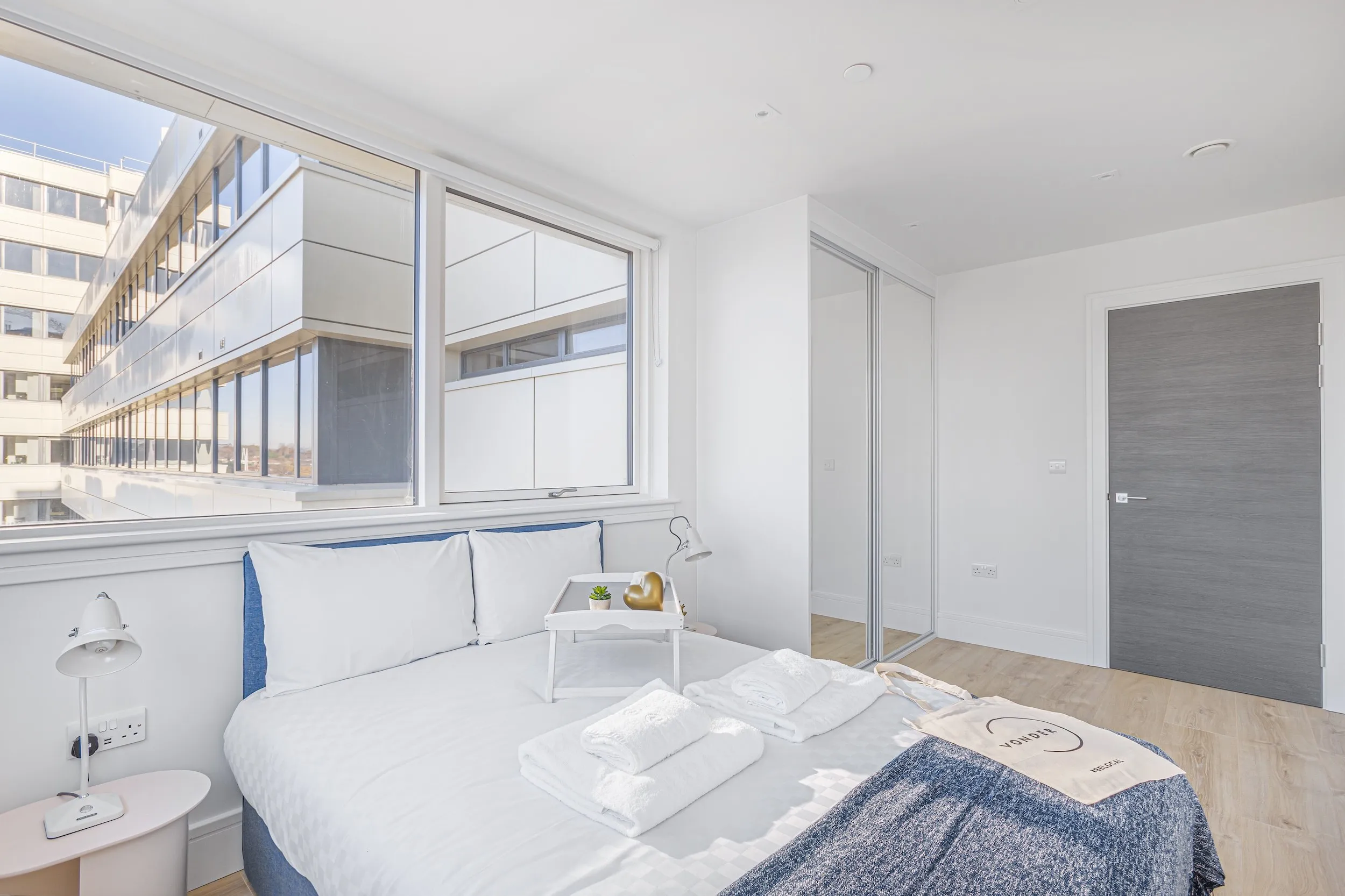 Bedroom in a three-bedroom apartment at Vonder Wembley
