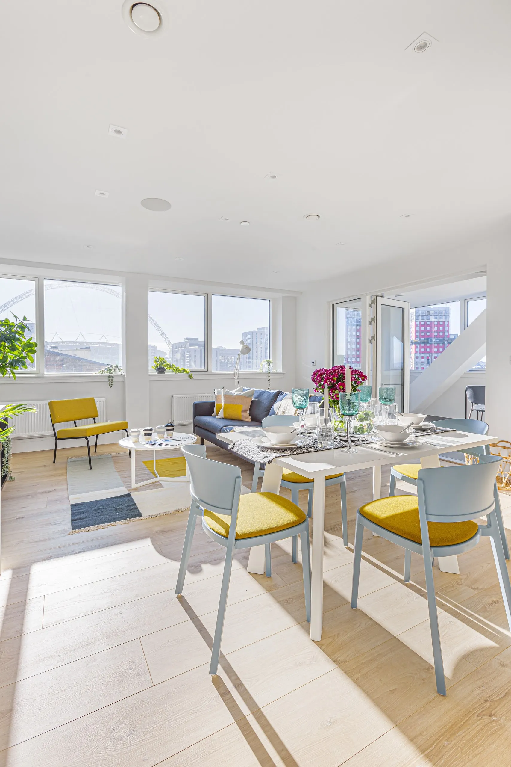 Kitchen and dining area in a three-bedroom apartment at Vonder Wembley