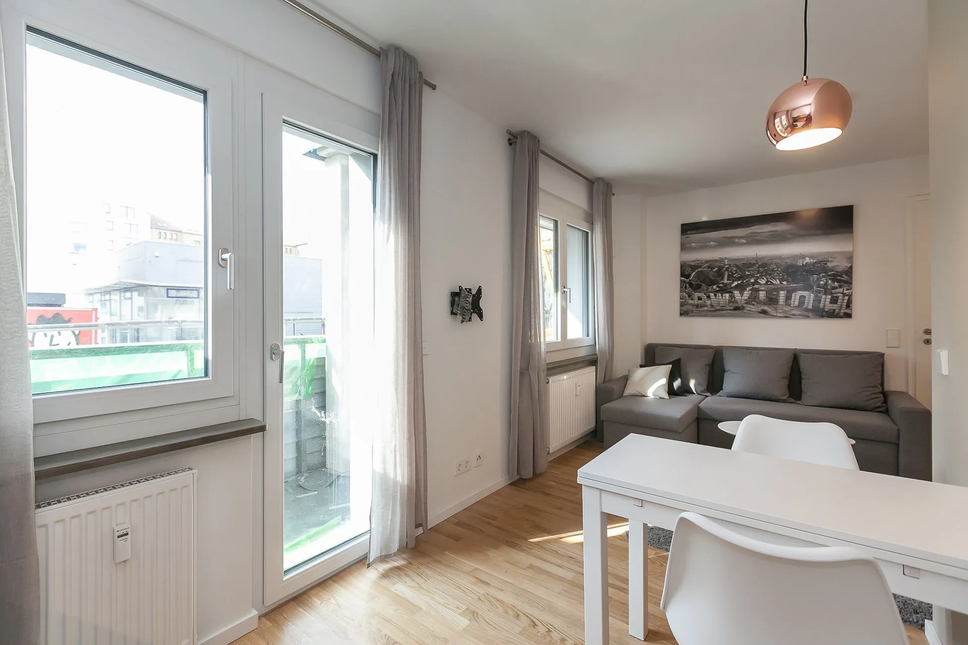 Unit photograph