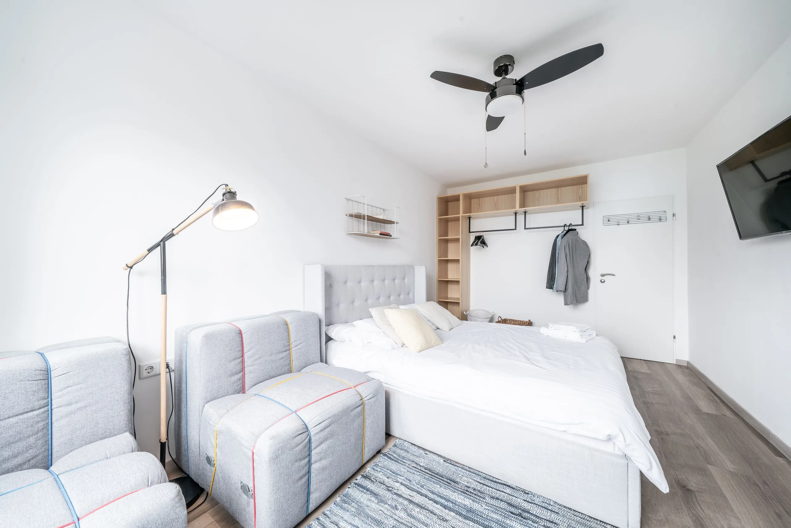 Private Room — Medium