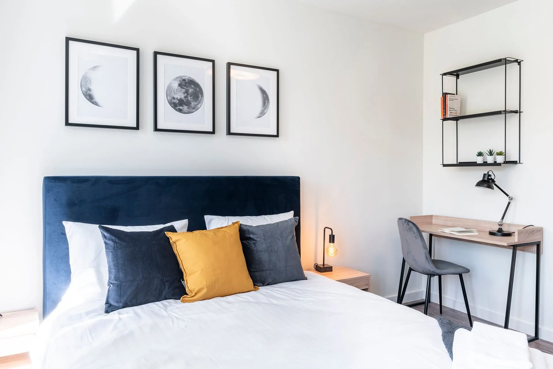 Private Room — Medium