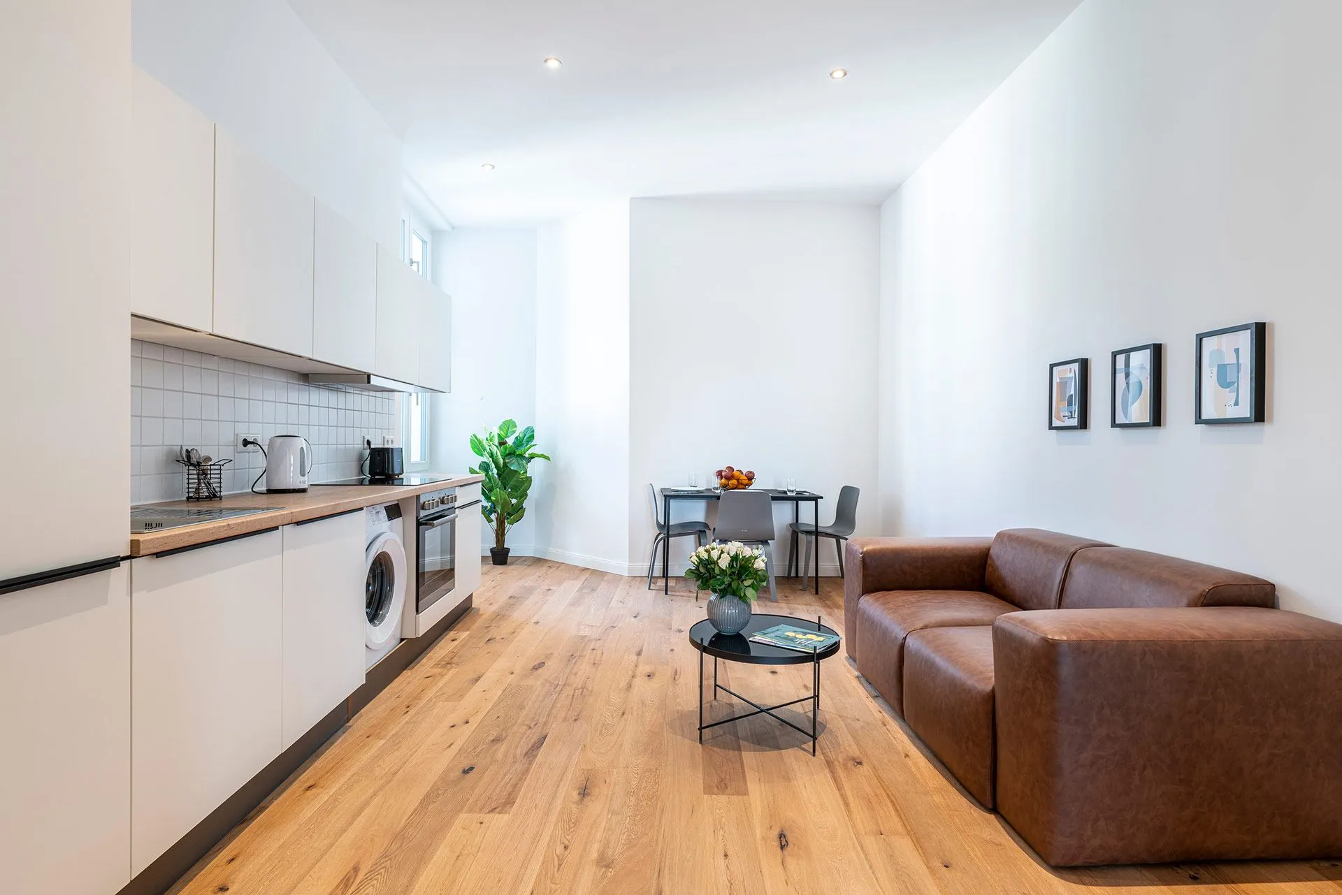 Private Room — Medium