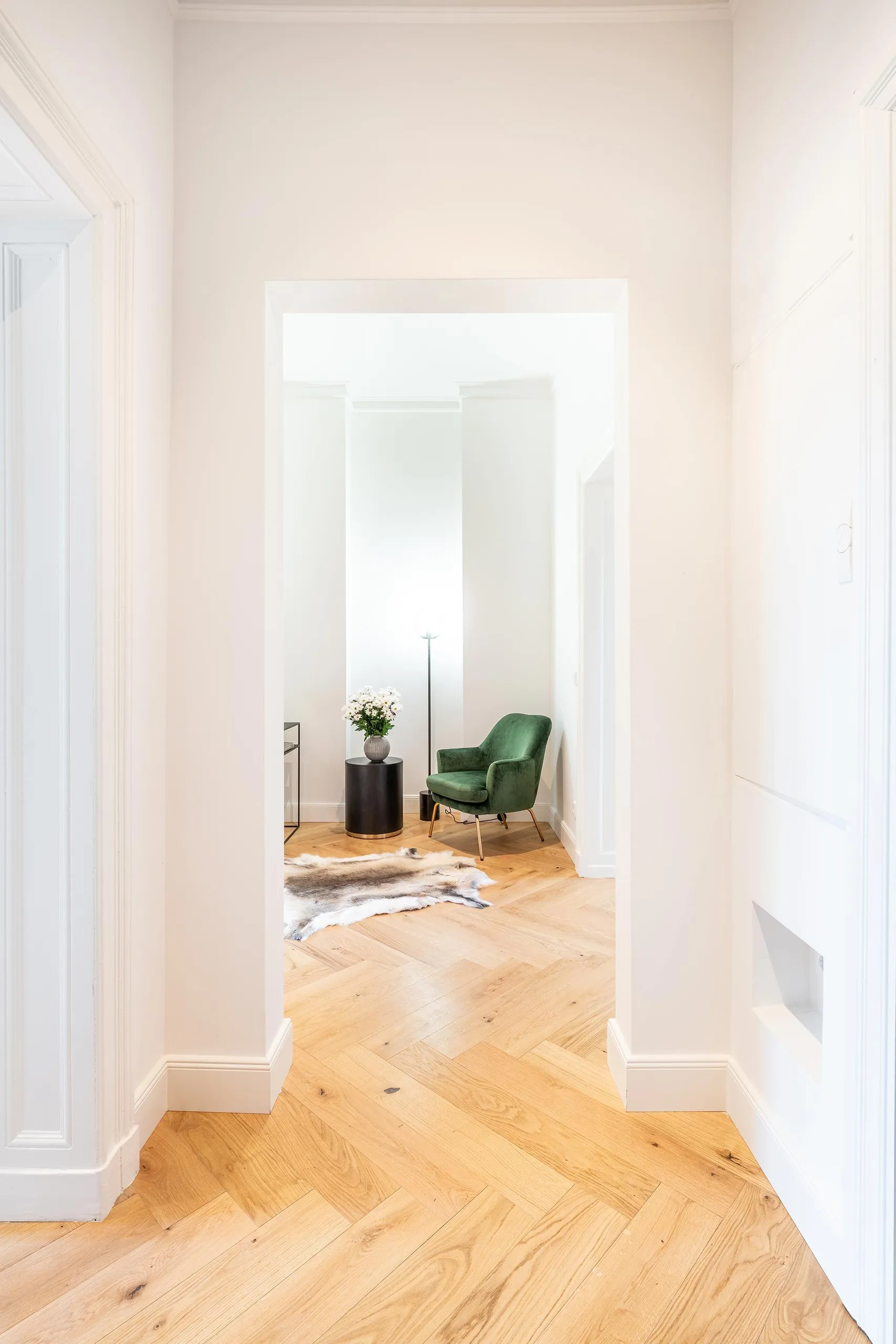 1 Bedroom — Large
