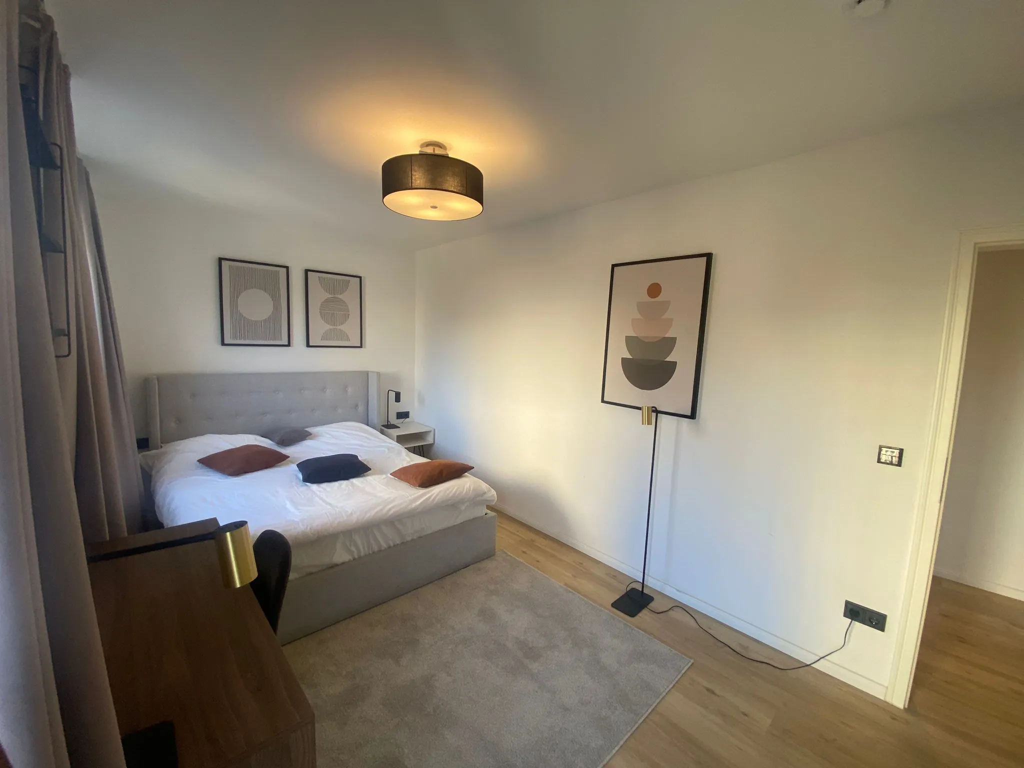 Private Room — Medium