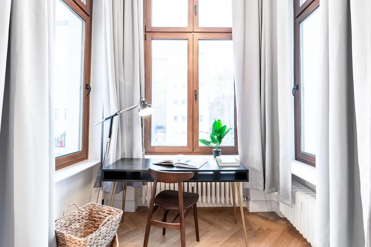 1 Bedroom — Large