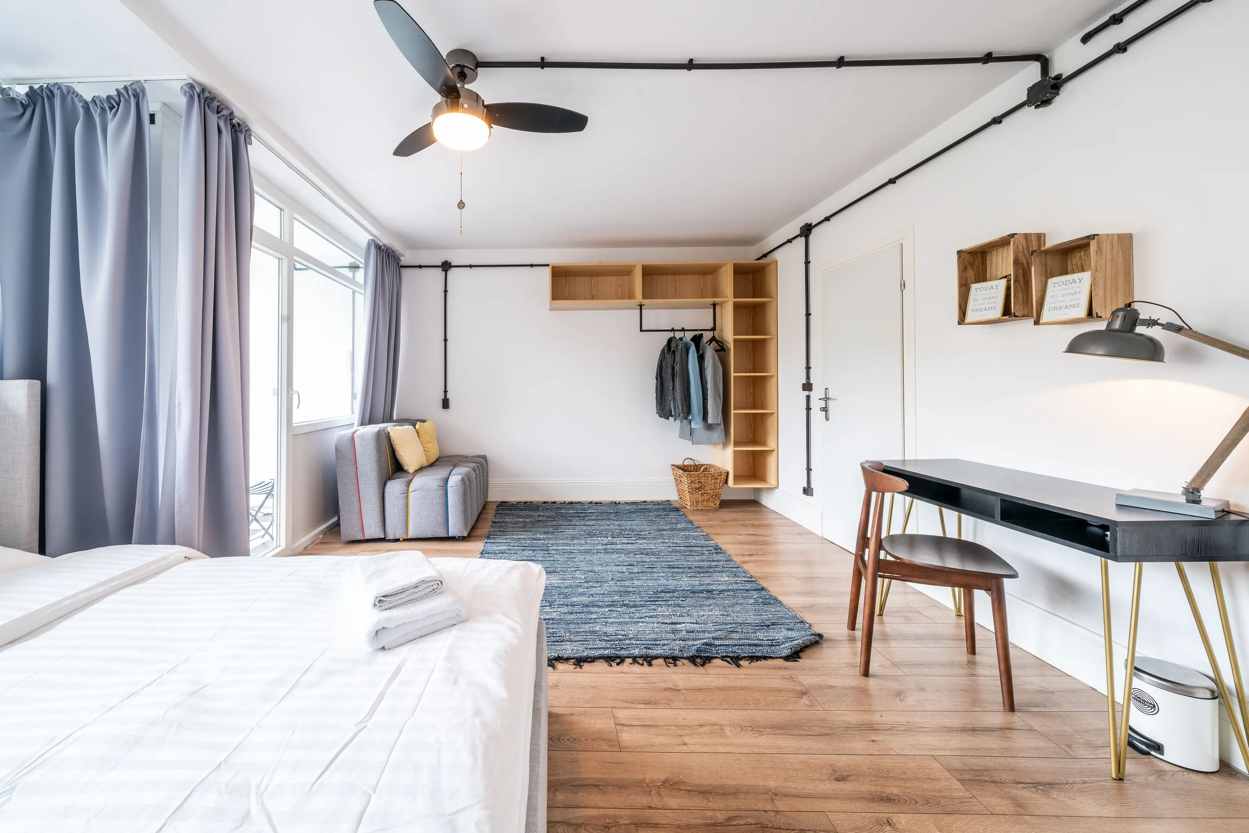 Private Room — Large