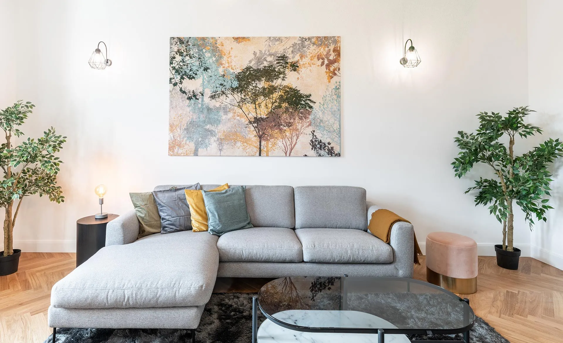 1 Bedroom — Large