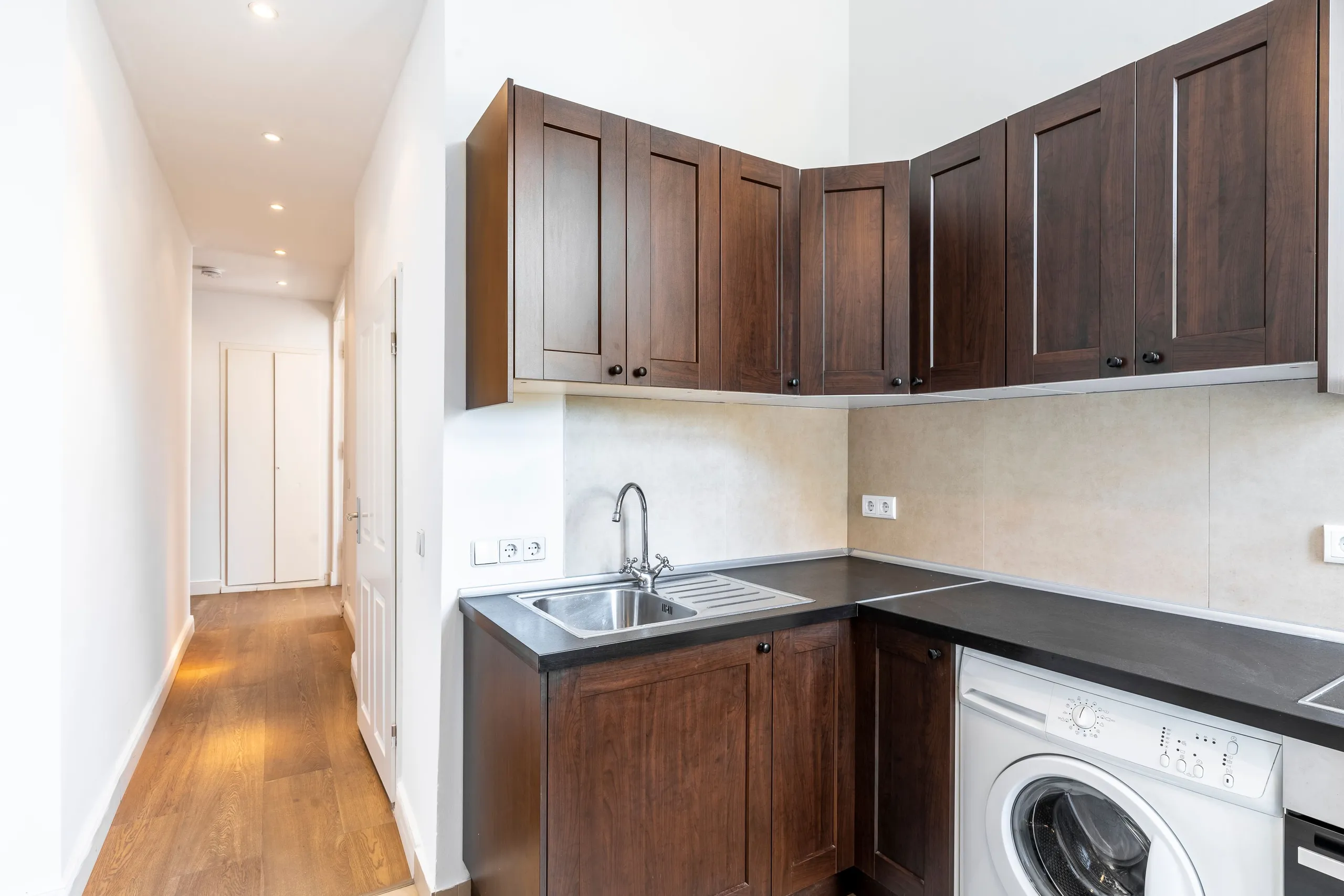 1 Bedroom — Medium