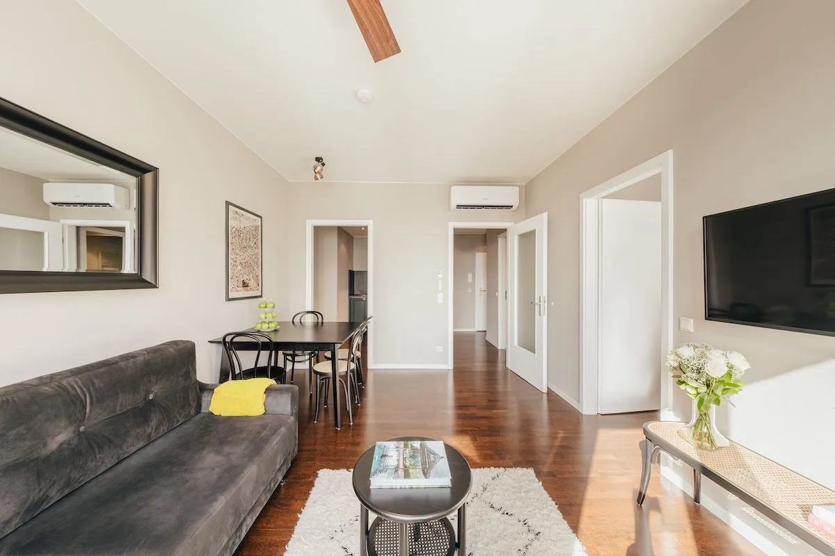 1 Bedroom — Medium