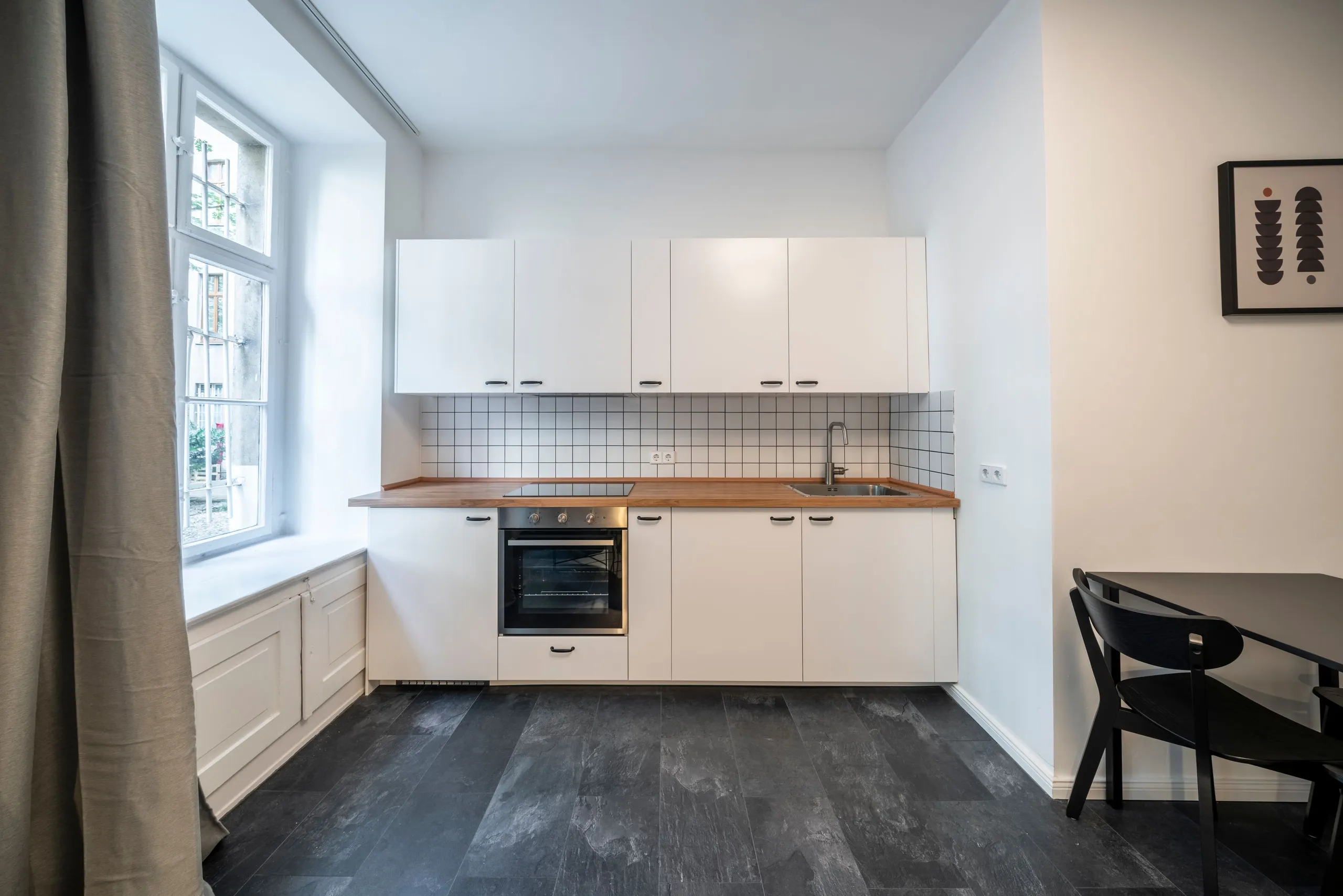 1 Bedroom — Medium