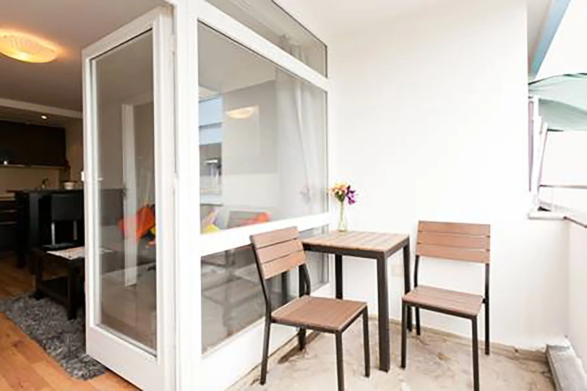 1 Bedroom — Small