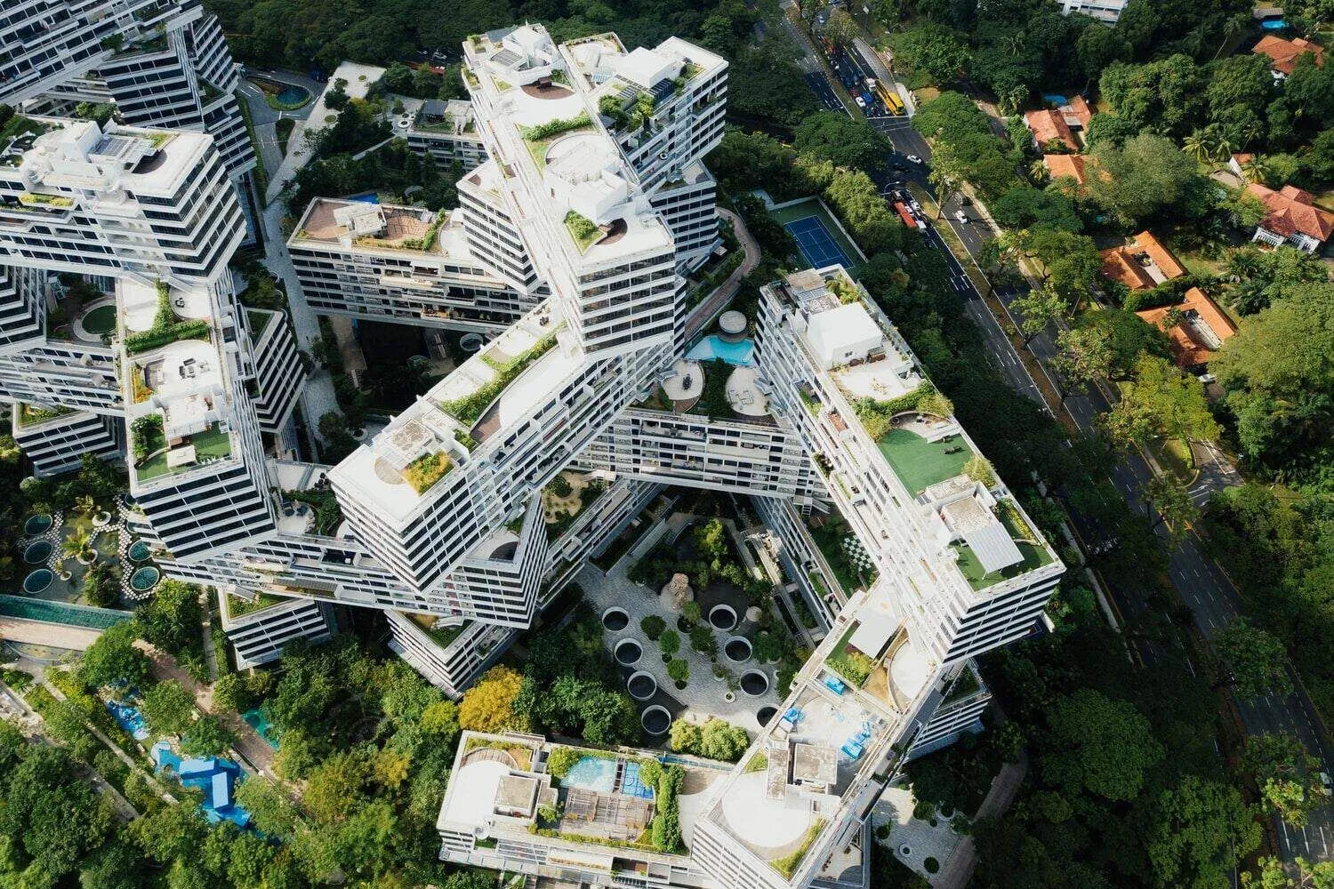 Smart city planning is the solution. Image by Chuttersnap.