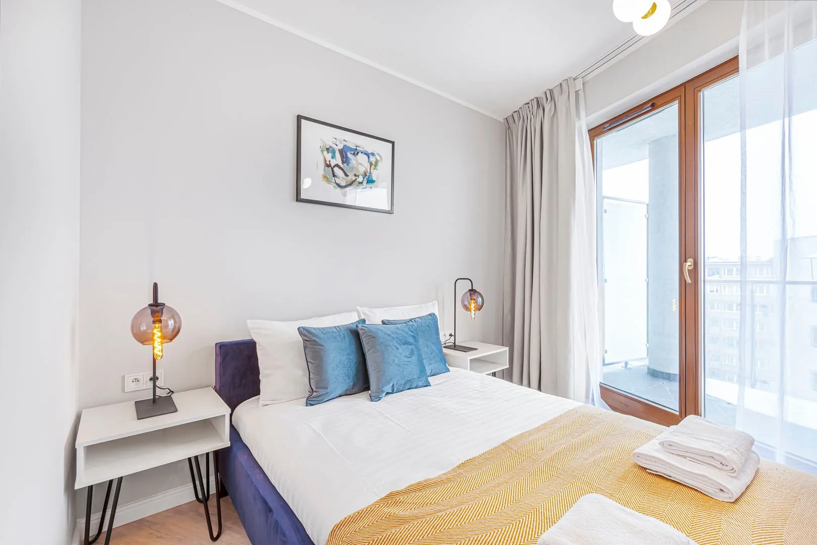 1 Bedroom — Small