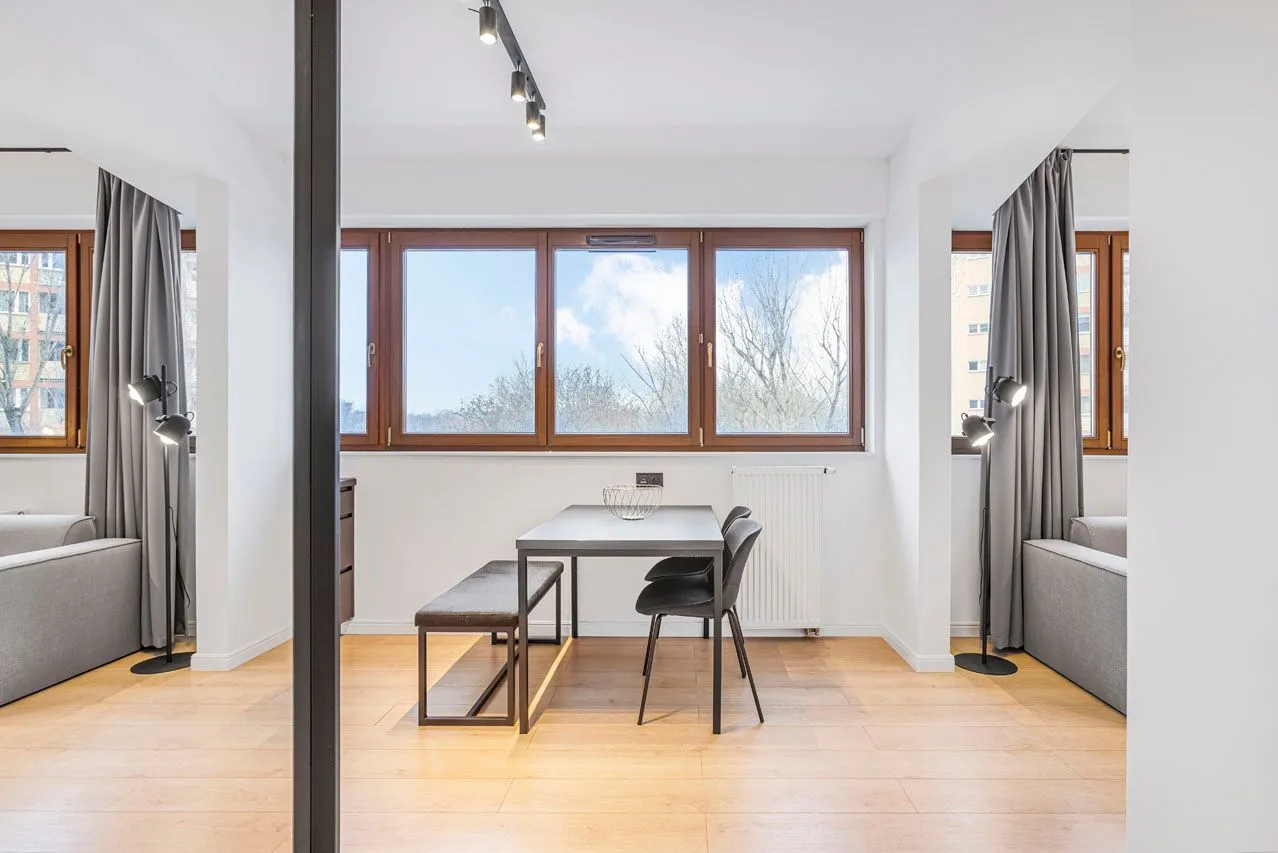 Studio — Large