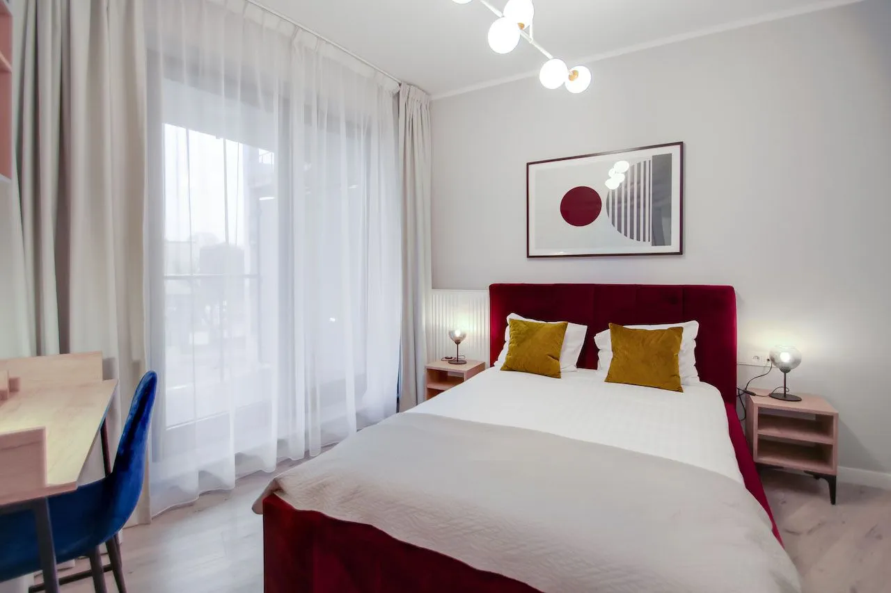 1 Bedroom — Small