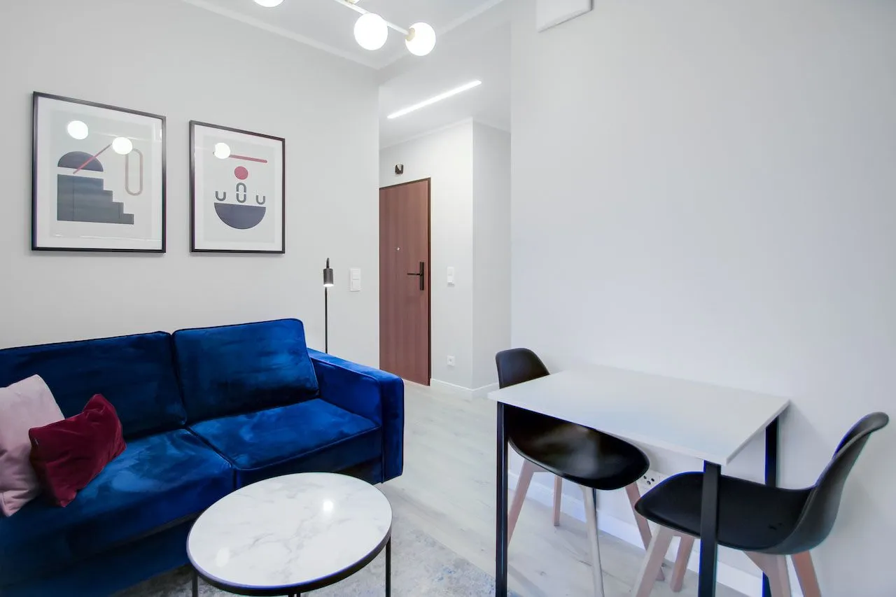 1 Bedroom — Small