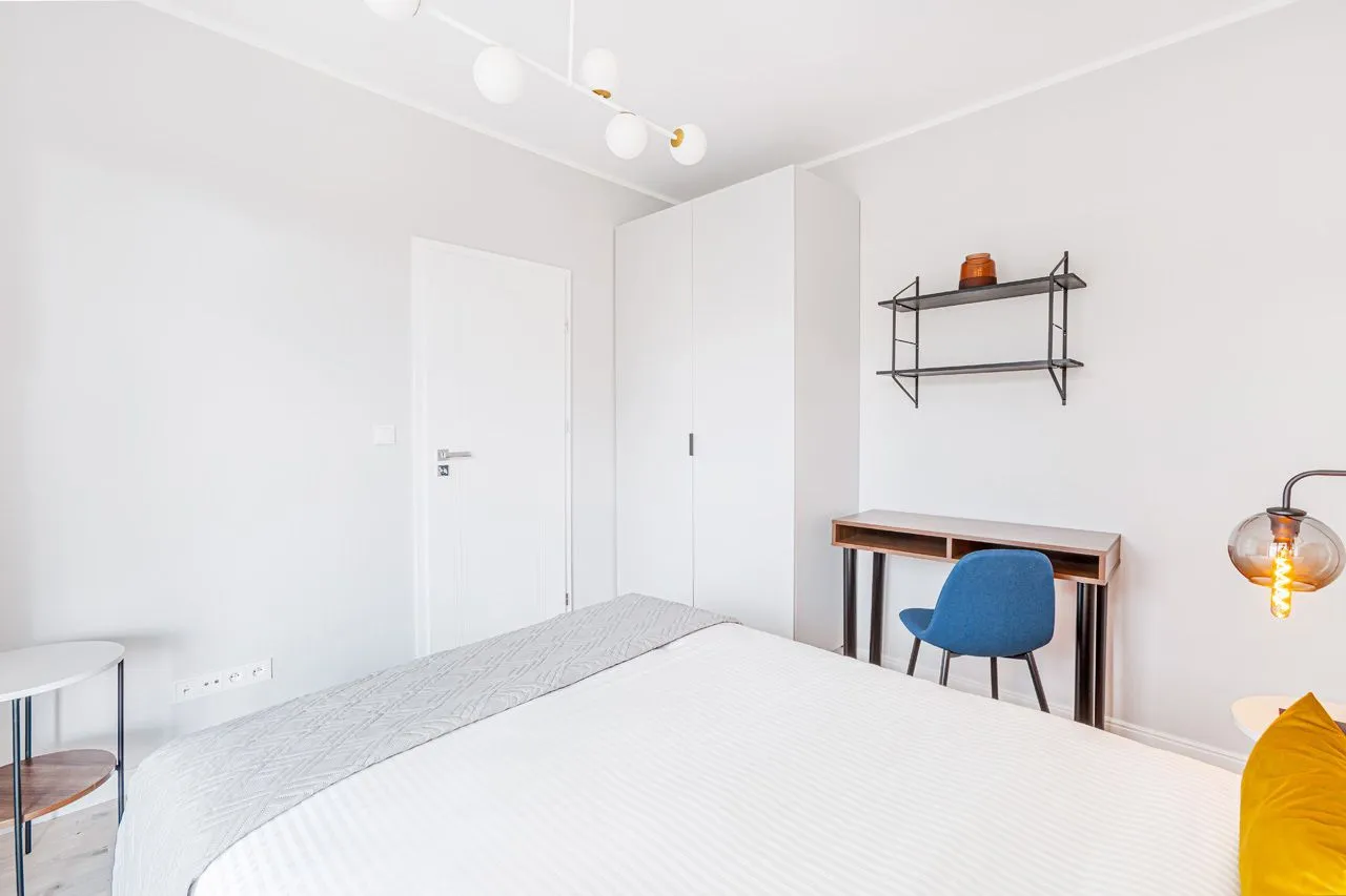 1 Bedroom — Small