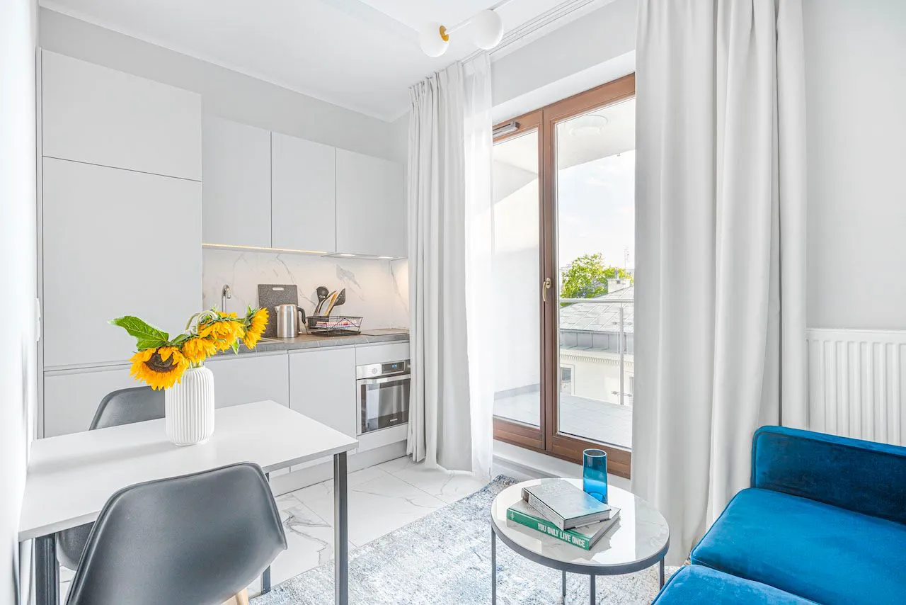 1 Bedroom — Small
