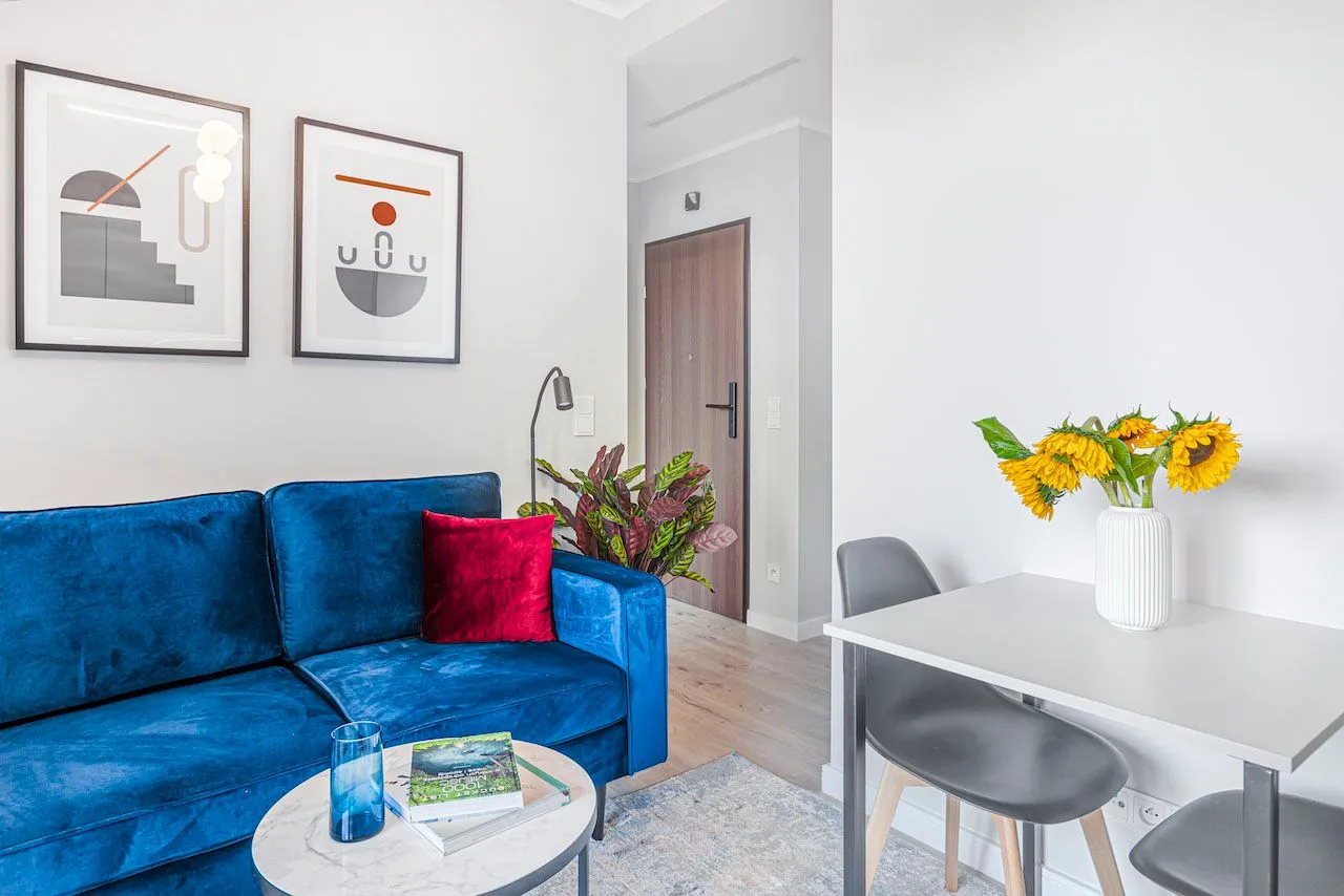 1 Bedroom — Small