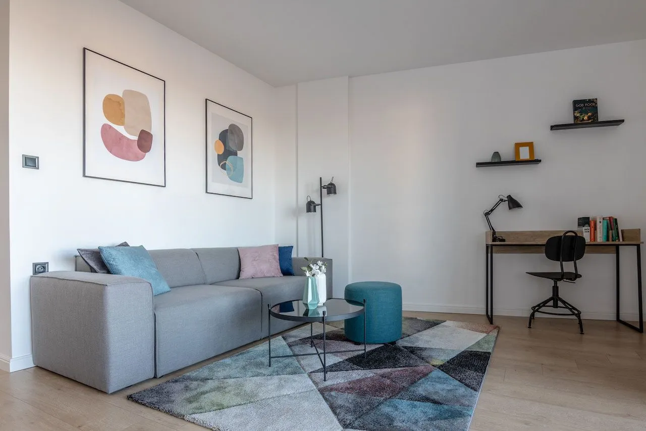 Studio — Large