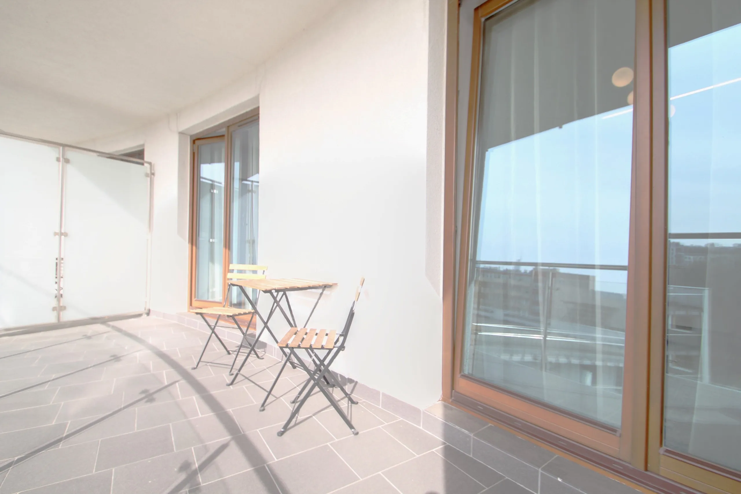 1 Bedroom — Medium