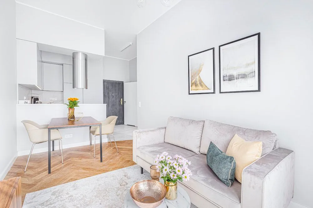 1 Bedroom — Small