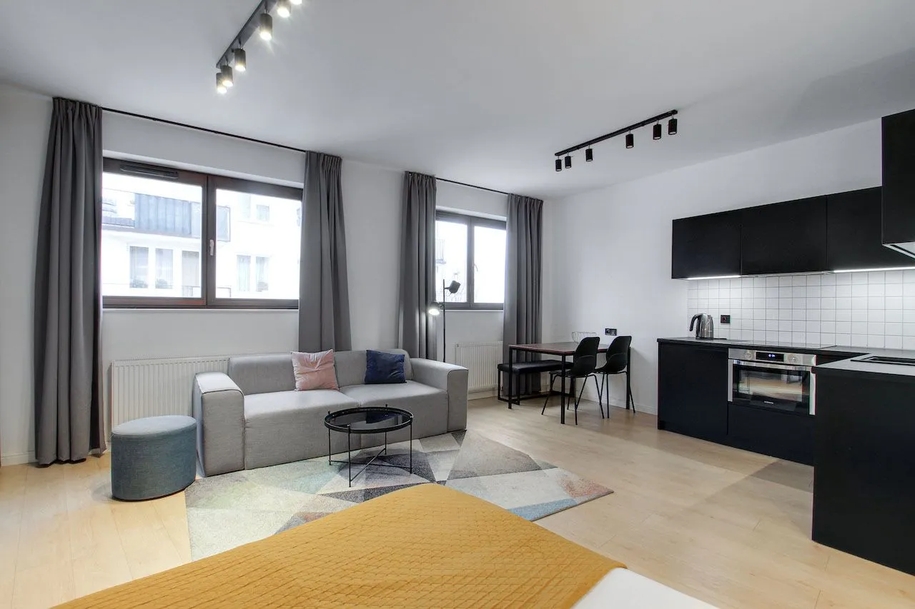 1 Bedroom — Medium
