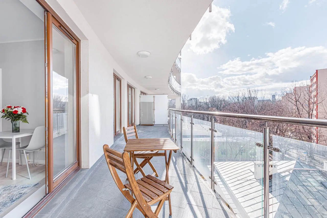 1 Bedroom — Medium
