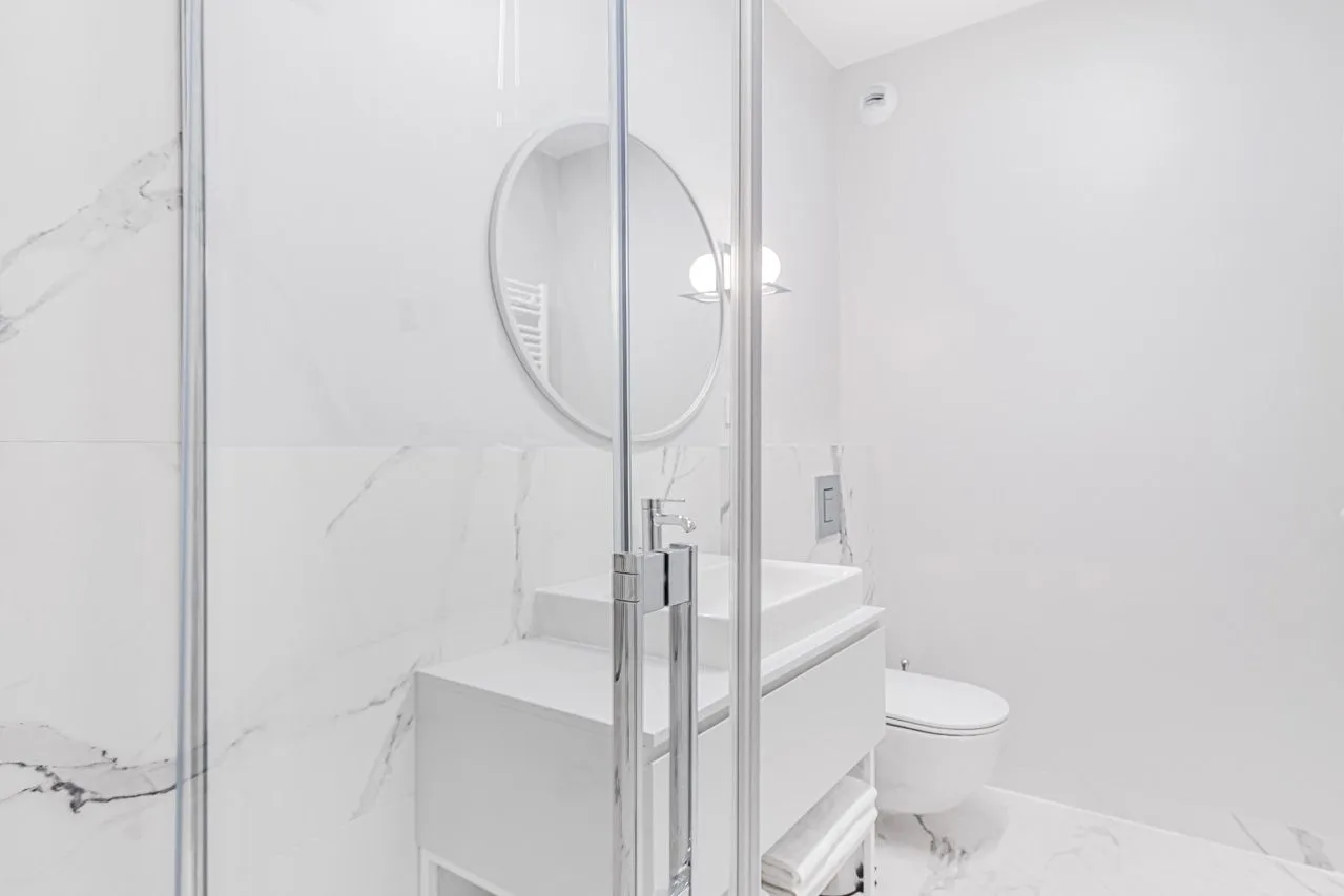 2 Bedroom — Large