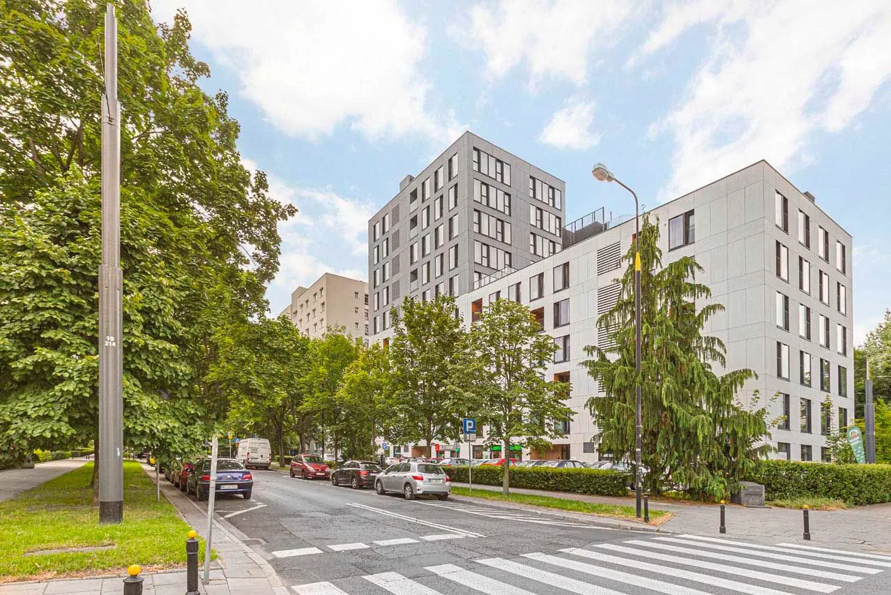 Exterior of Vonder Uptown in Warsaw