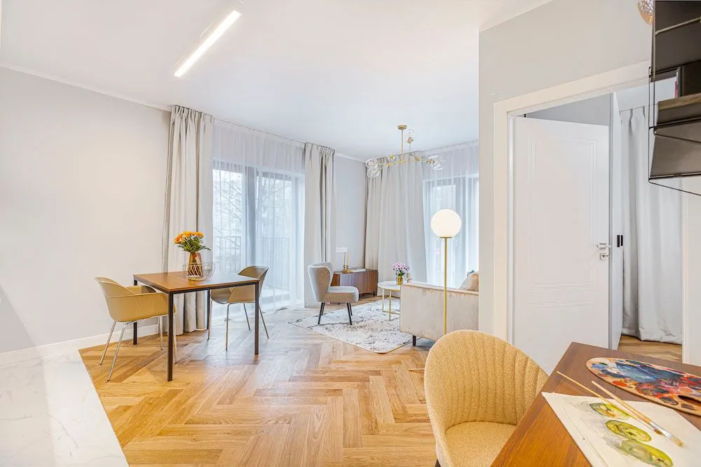1 Bedroom — Medium