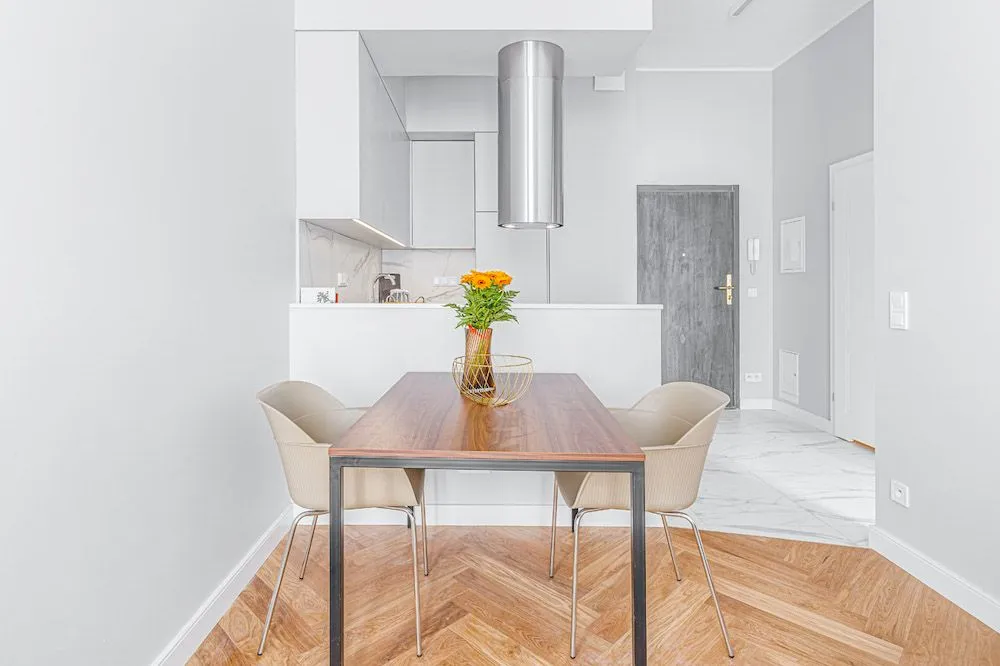 1 Bedroom — Small