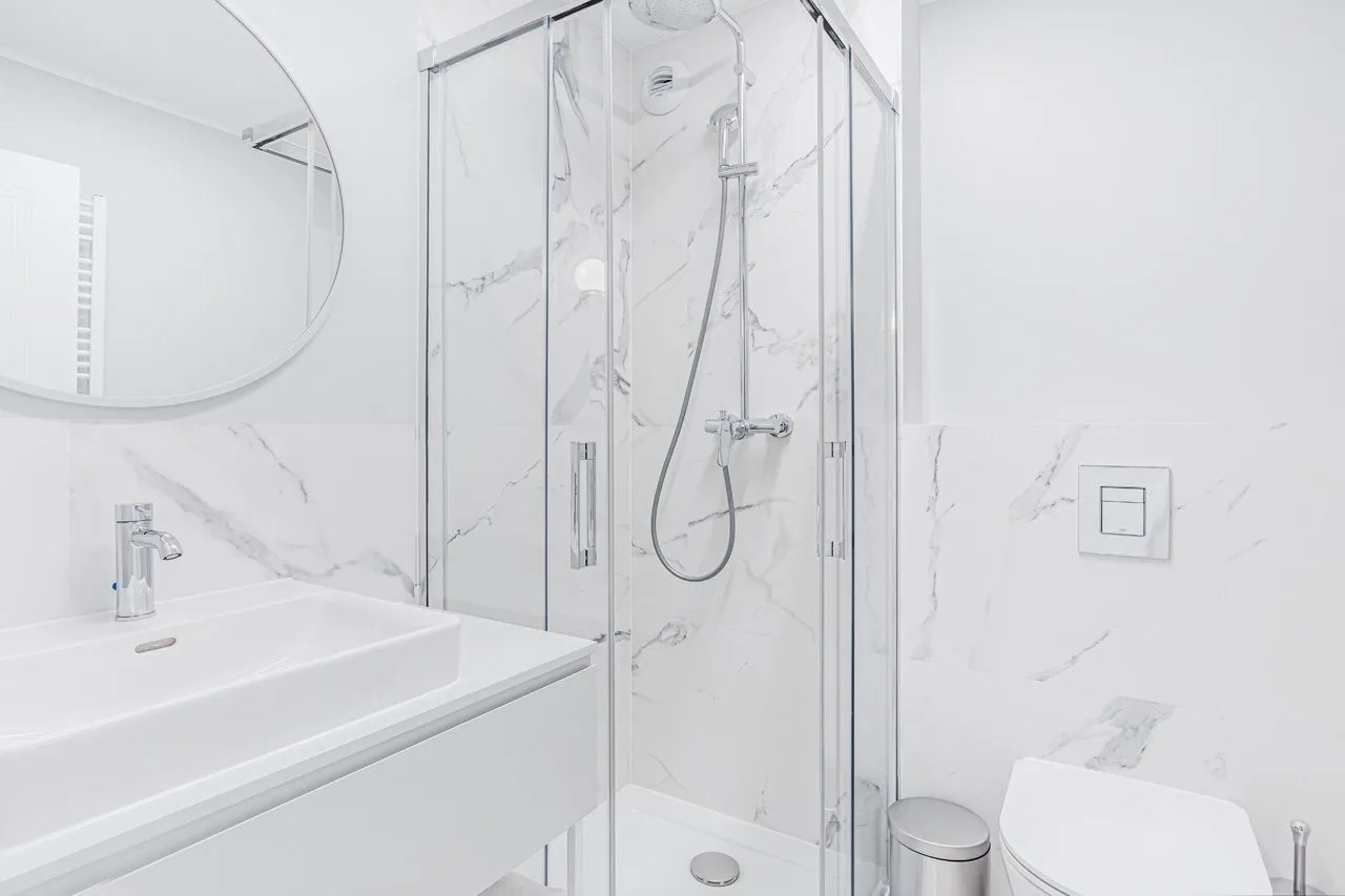 1 Bedroom — Small