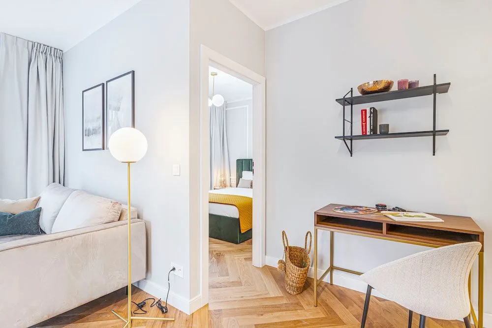 1 Bedroom — Medium