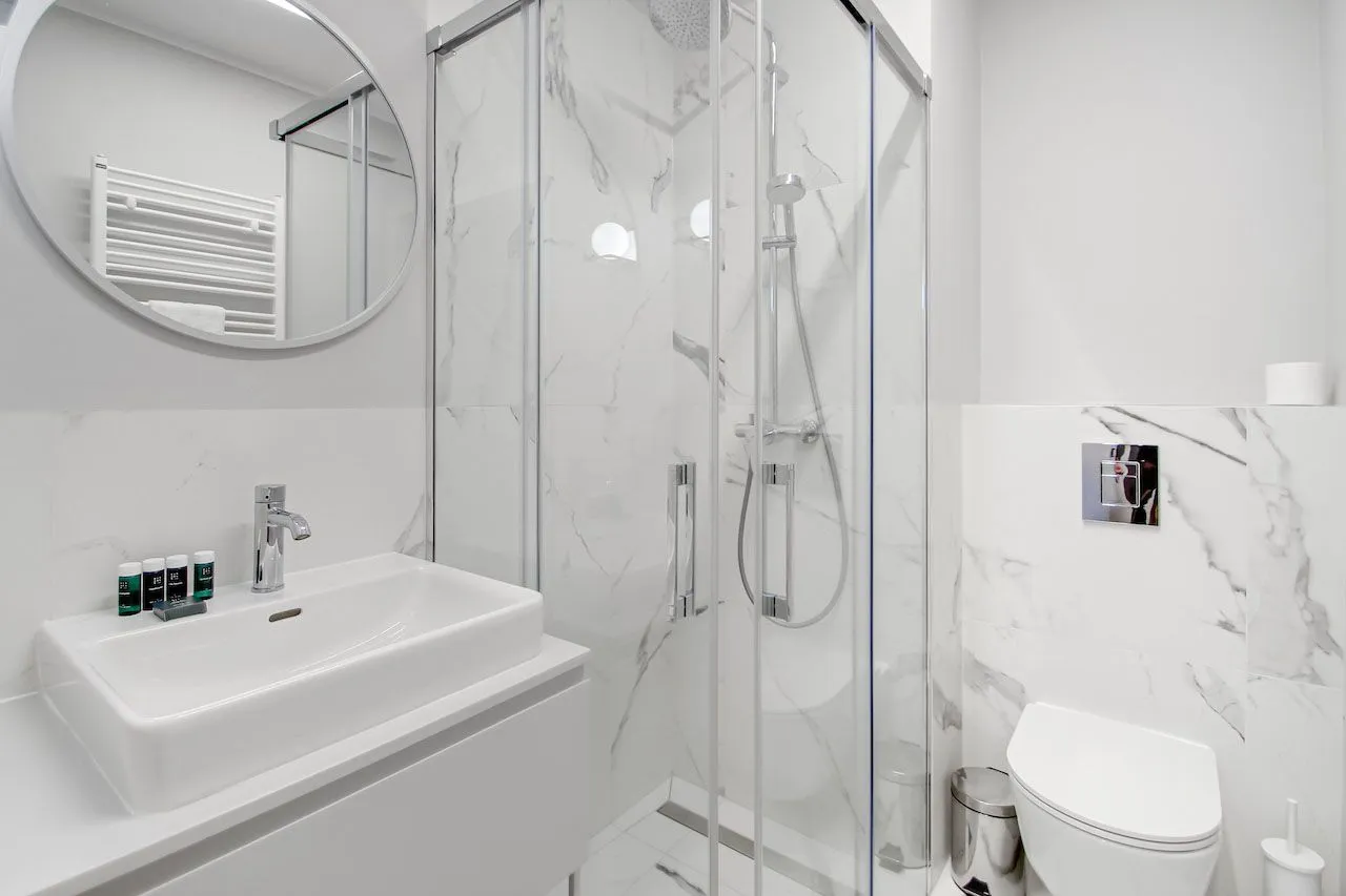1 Bedroom — Small