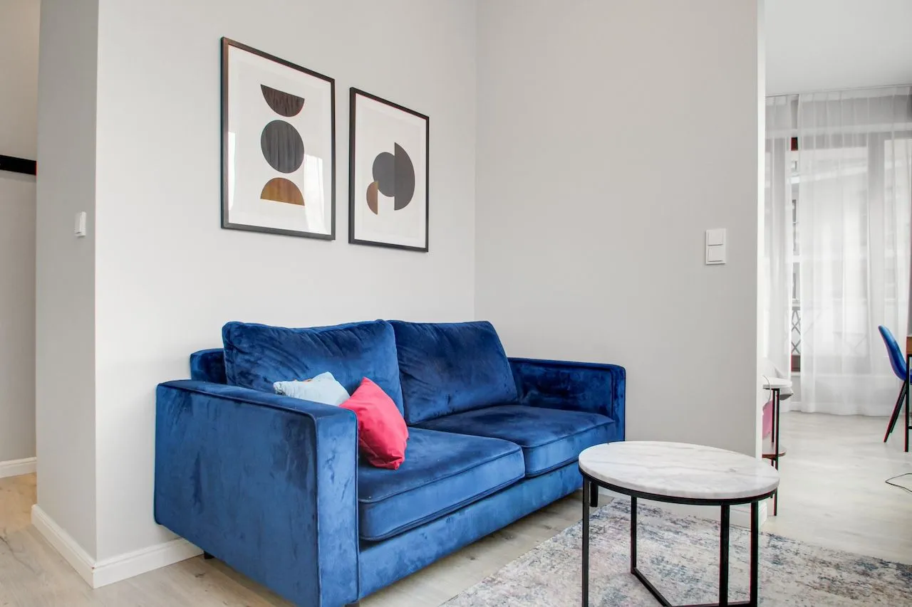 Studio — Large