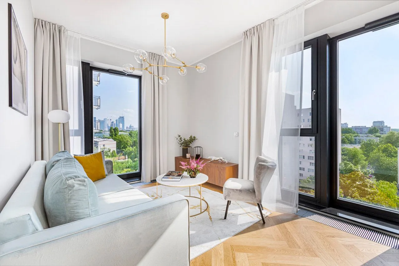 1 Bedroom — Large