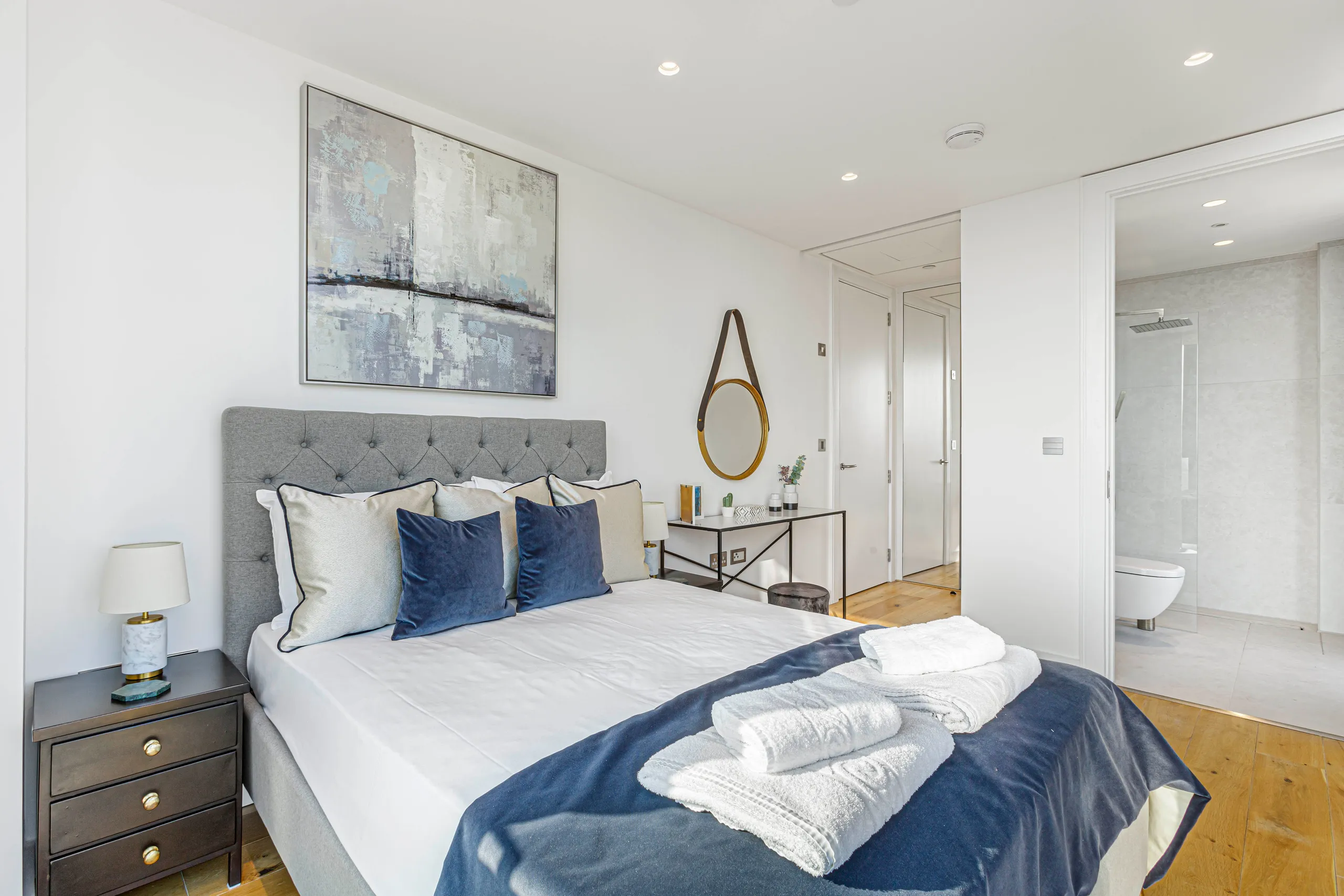 2 Bedroom
