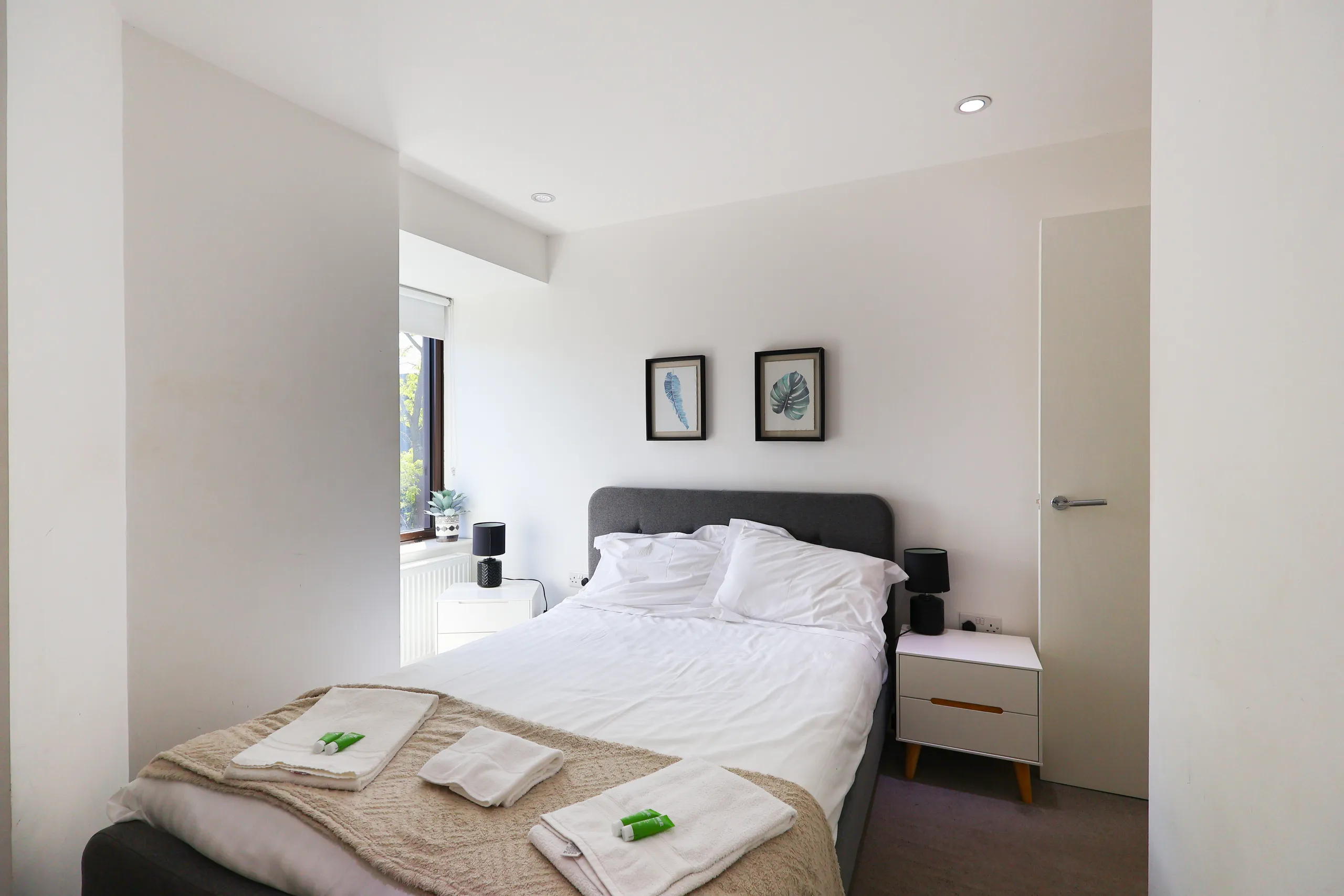 2 Bedroom