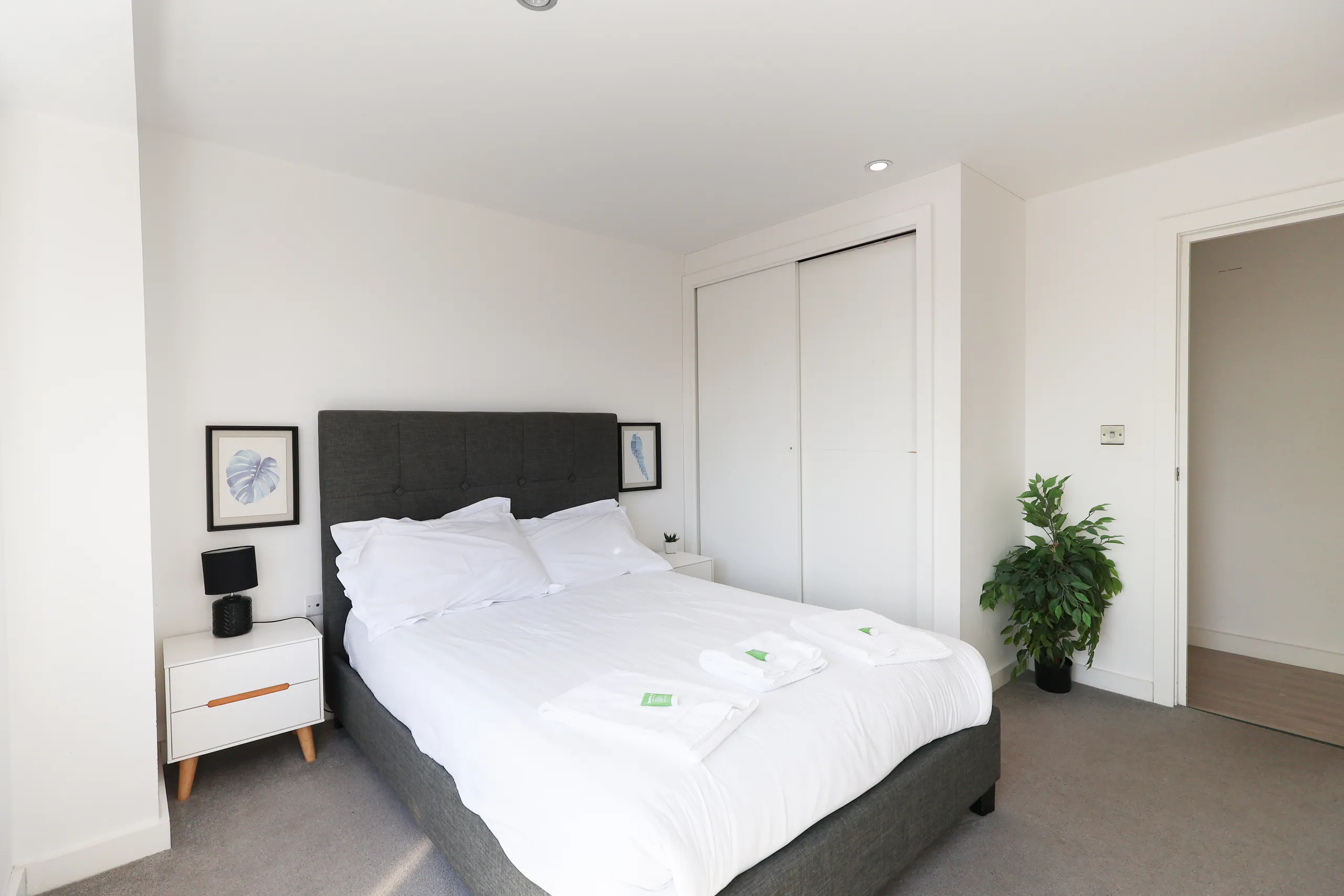 2 Bedroom