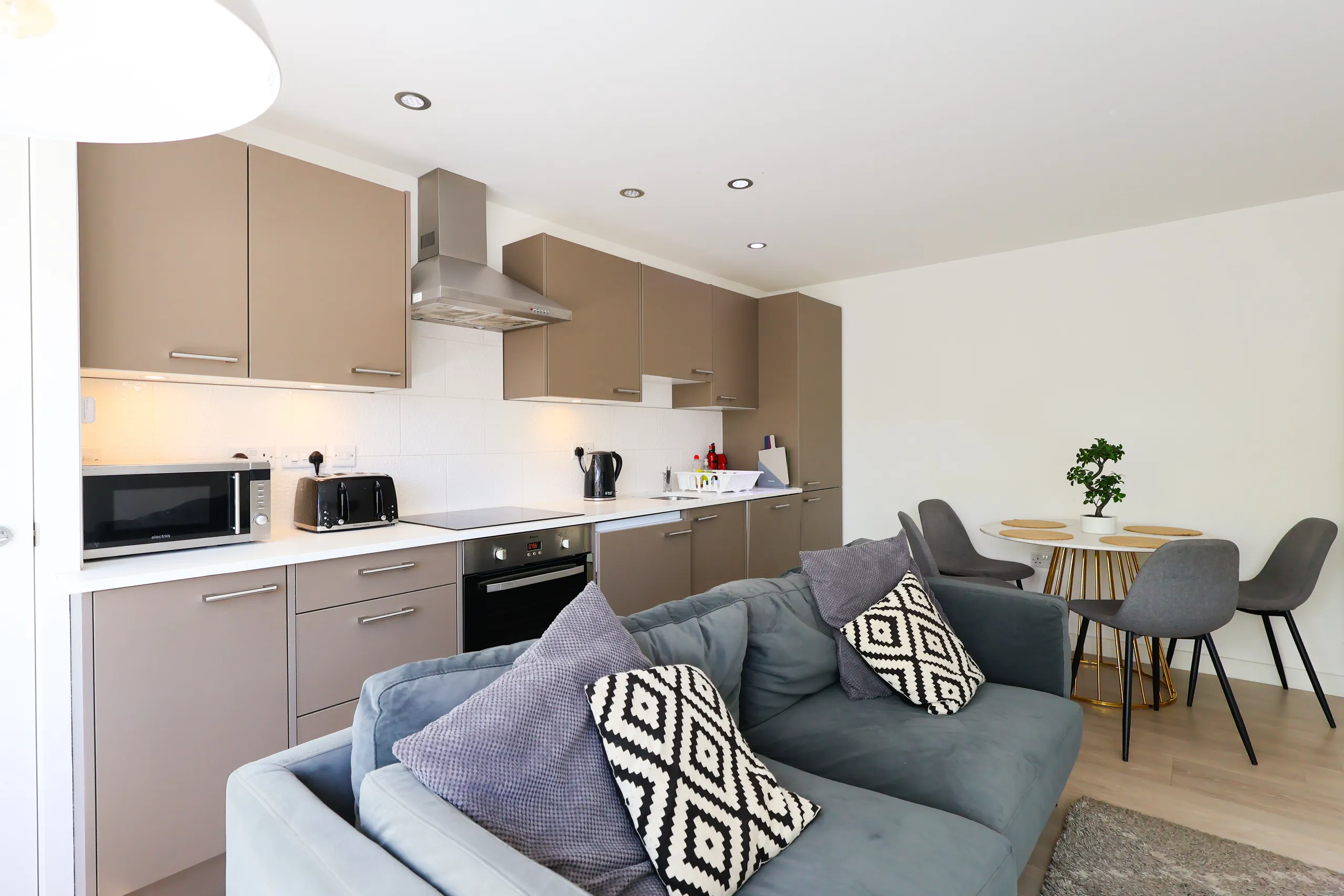 2 Bedroom
