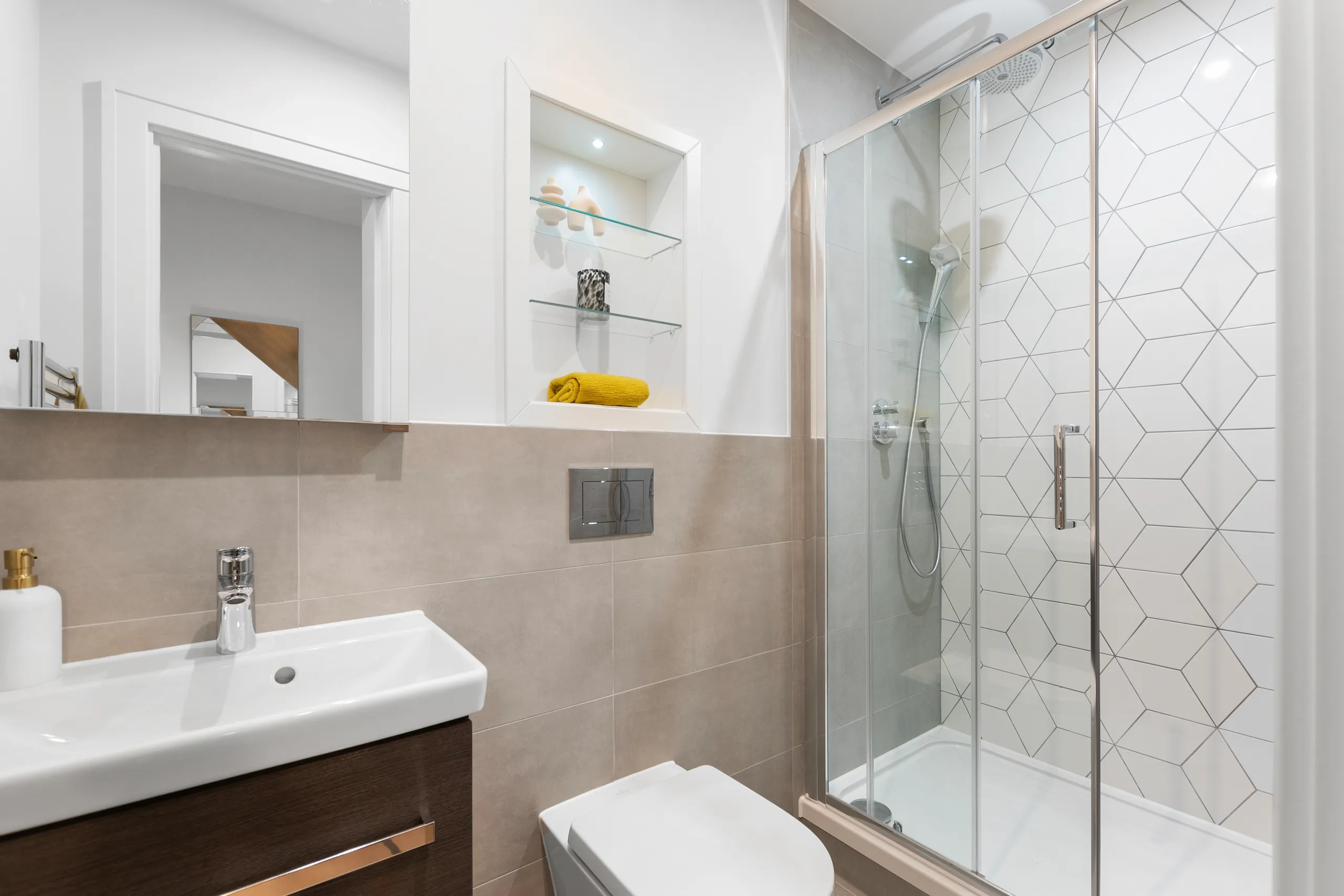 2 Bedroom