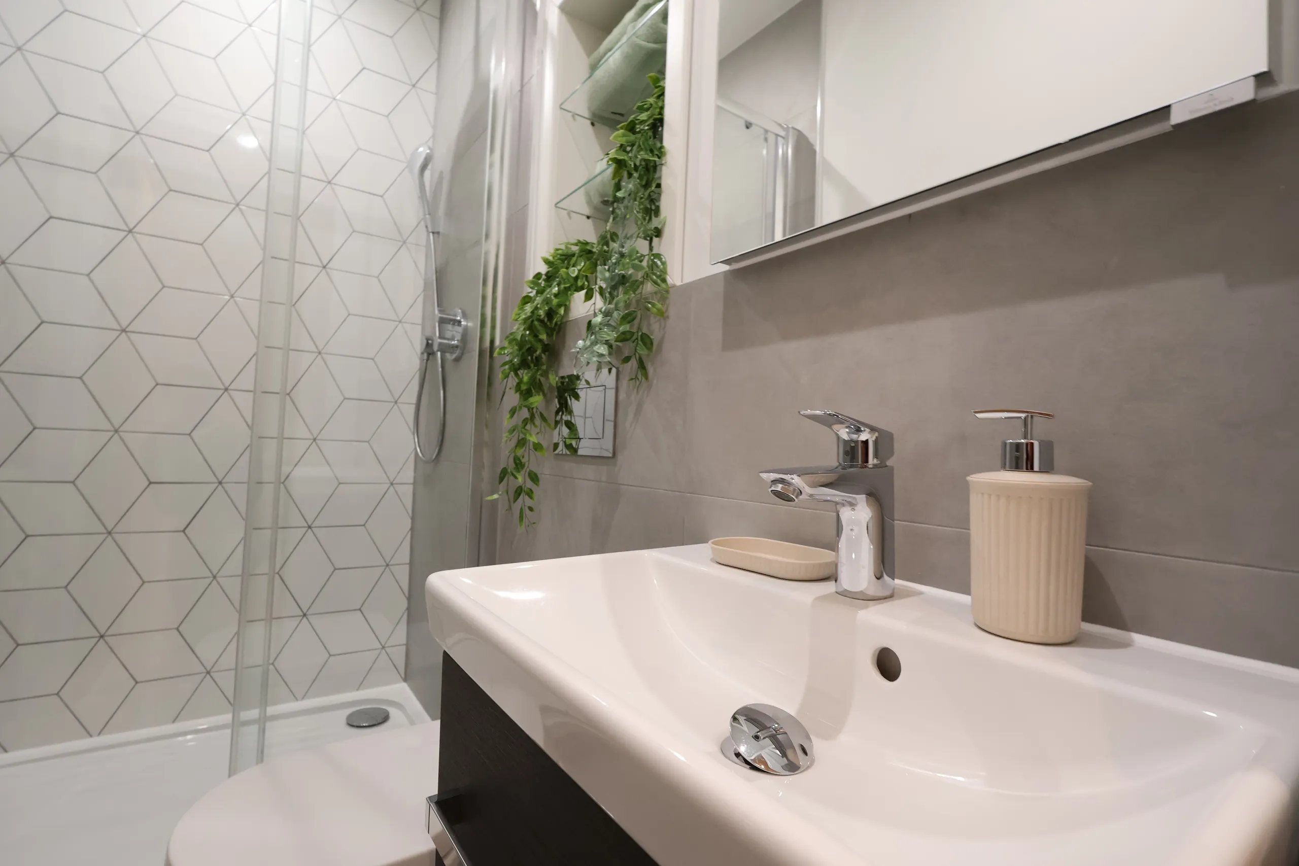 2 Bedroom