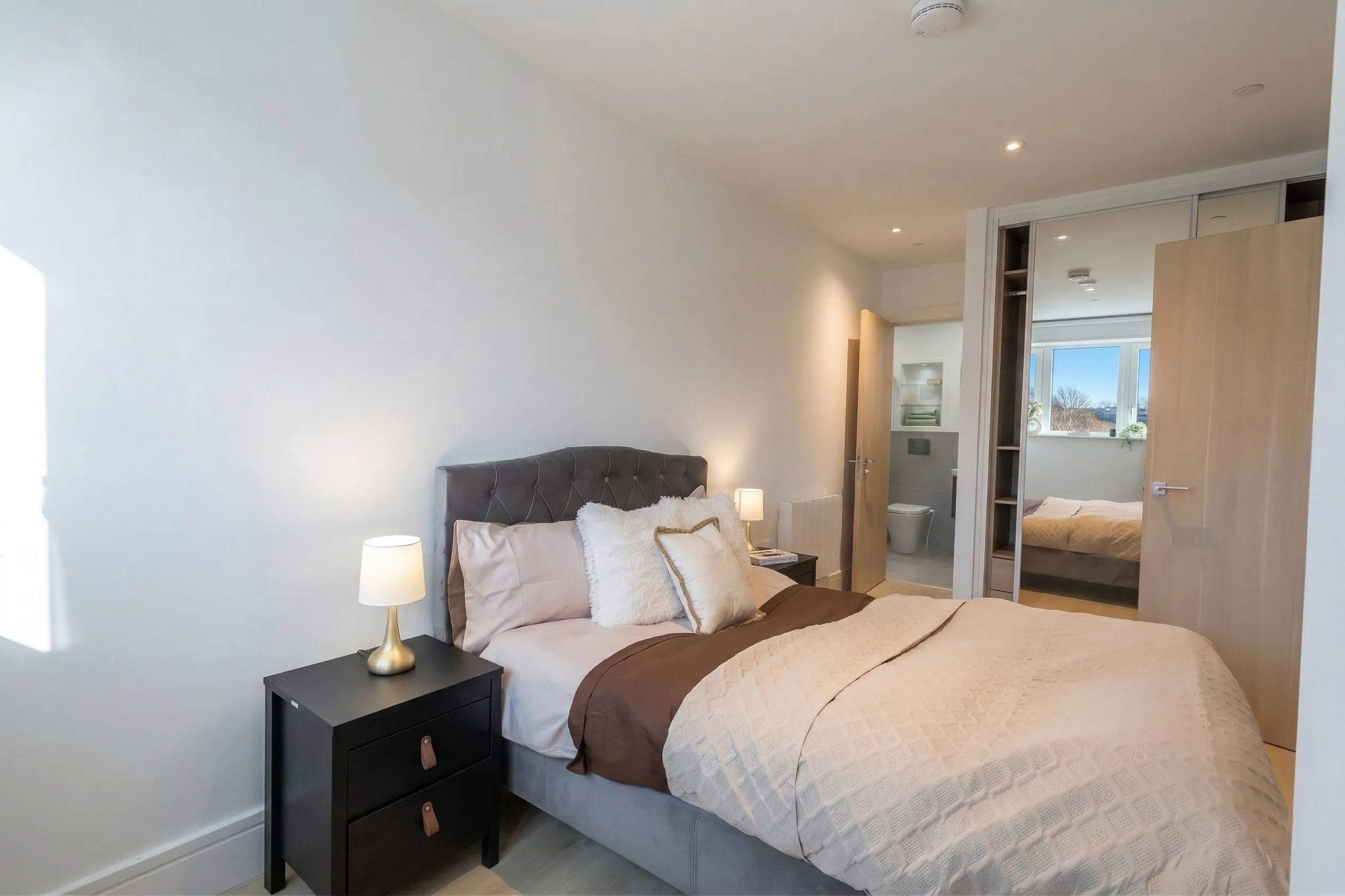 2 Bedroom