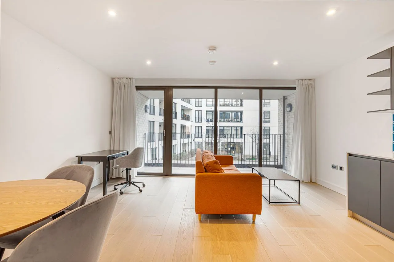 2 Bedroom